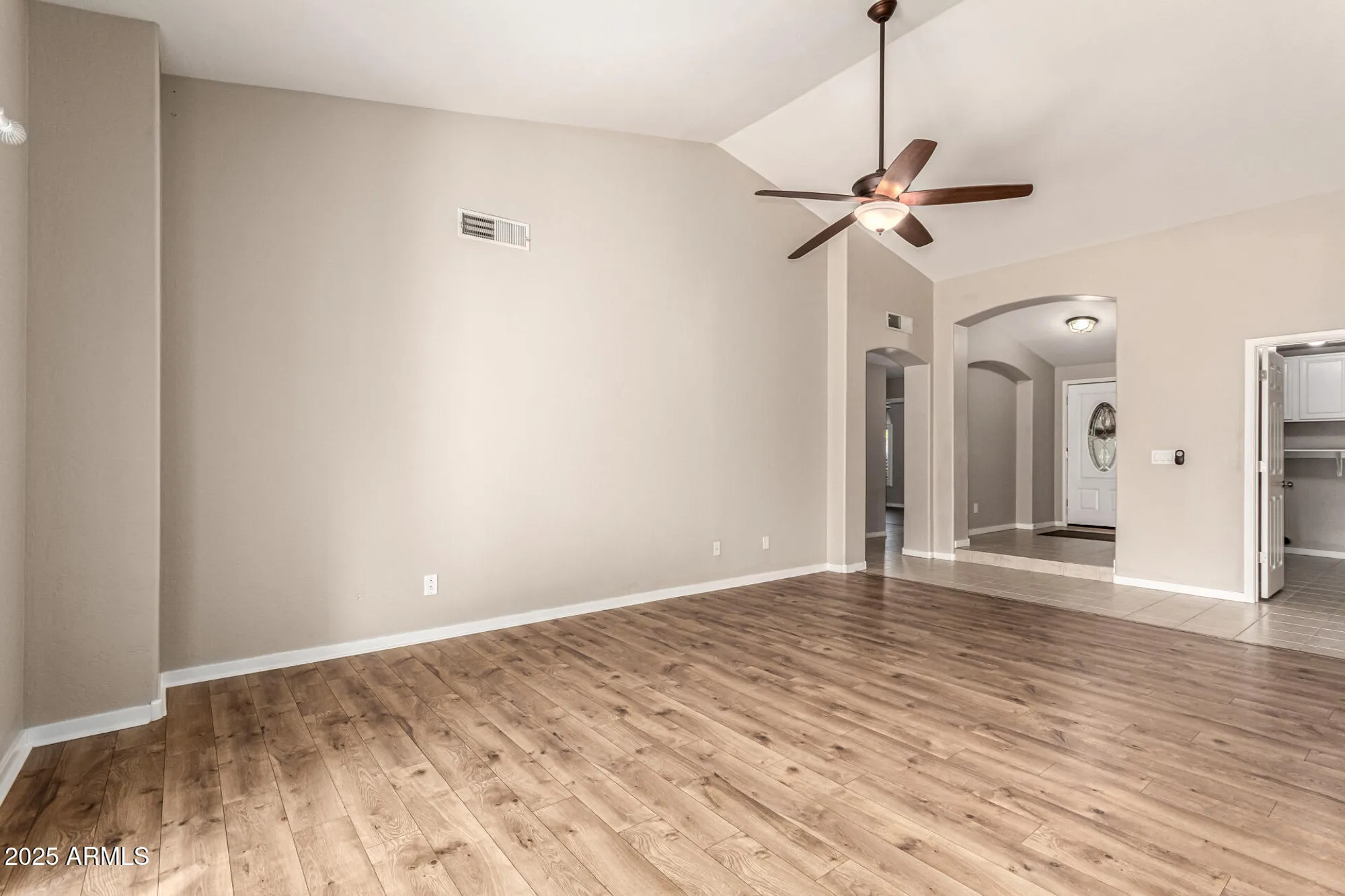 Property Slideshow image 8 of 45 | 11802 s 46th st, Phoenix, AZ, 85044