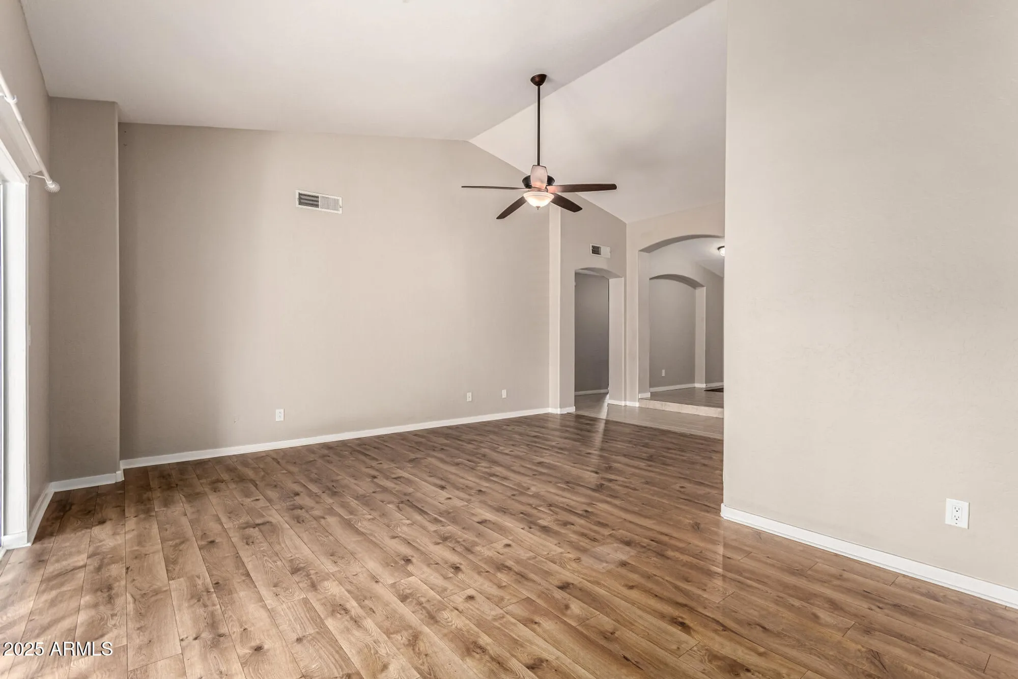 Property Slideshow image 9 of 45 | 11802 s 46th st, Phoenix, AZ, 85044