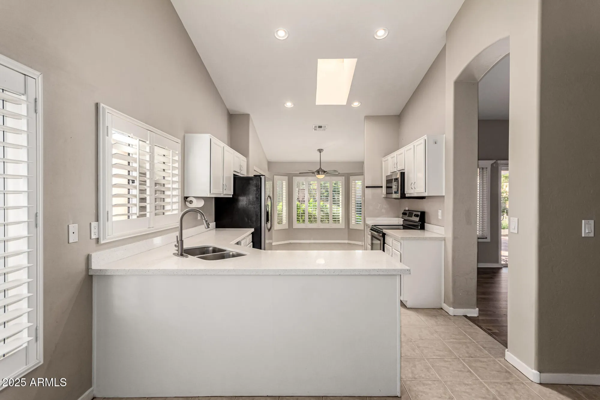 Property Slideshow image 15 of 45 | 11802 s 46th st, Phoenix, AZ, 85044