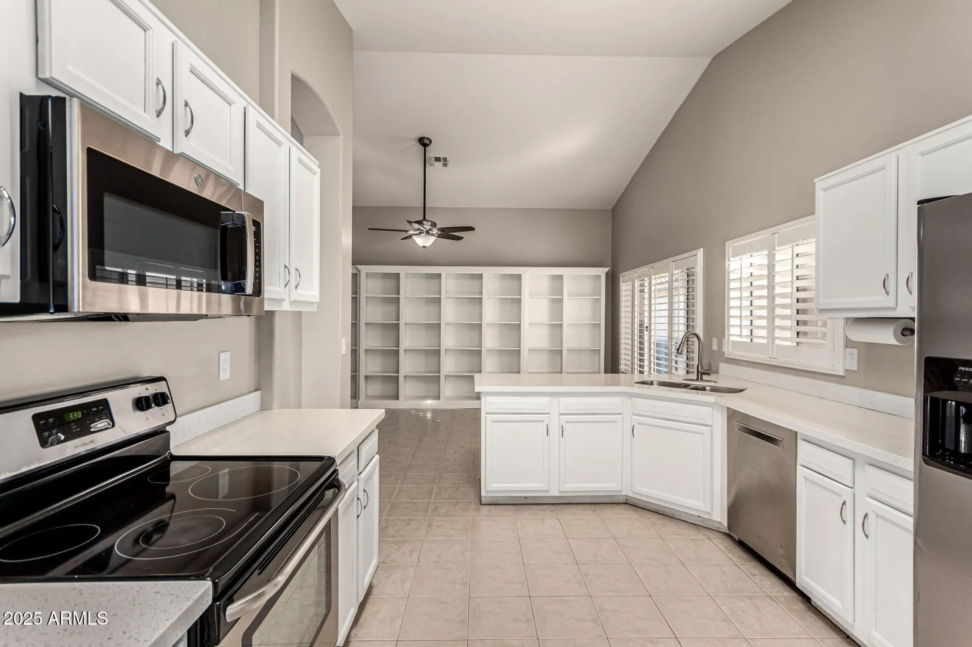 Property Slideshow image 18 of 45 | 11802 s 46th st, Phoenix, AZ, 85044