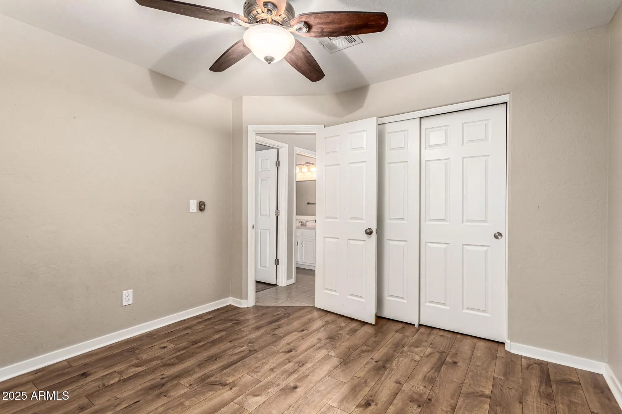 Property Slideshow image 32 of 45 | 11802 s 46th st, Phoenix, AZ, 85044
