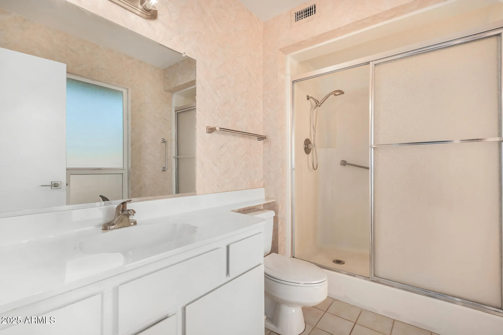 Property Slideshow image 19 of 29 | 9428 w cedar hill cir, Sun City, AZ, 85351