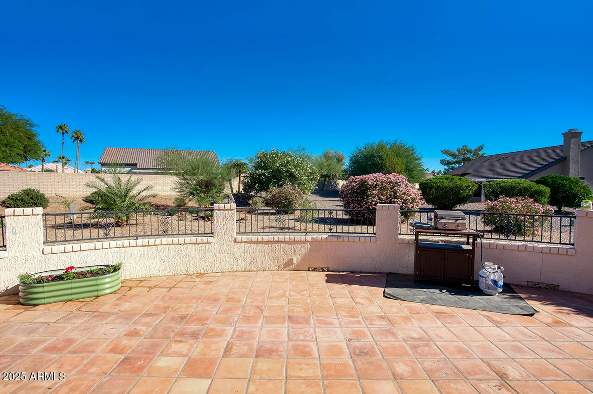 Property Slideshow image 19 of 26 | 21627 n 139th dr, Sun City West, AZ, 85375