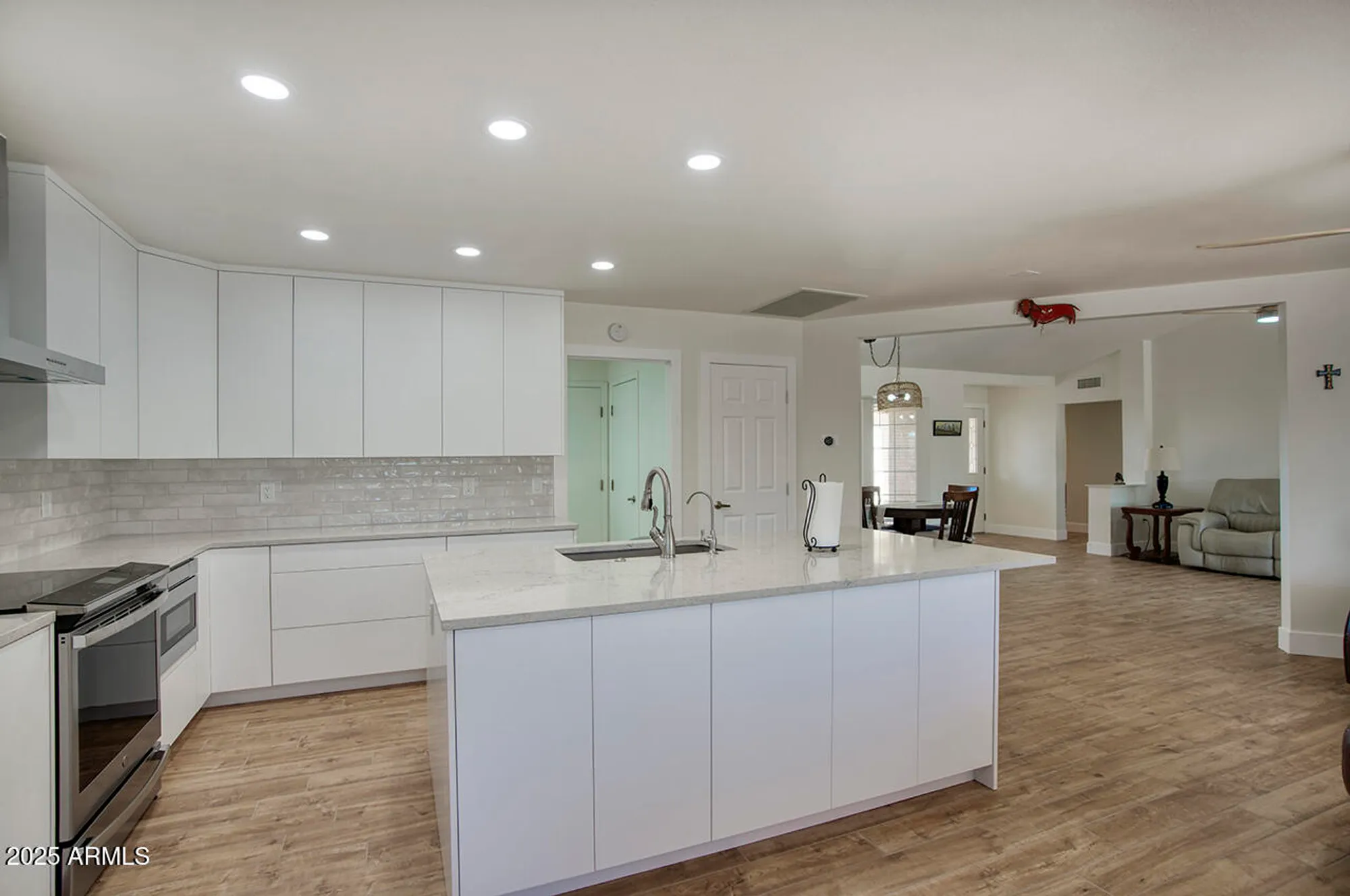 Property Slideshow image 9 of 26 | 21627 n 139th dr, Sun City West, AZ, 85375