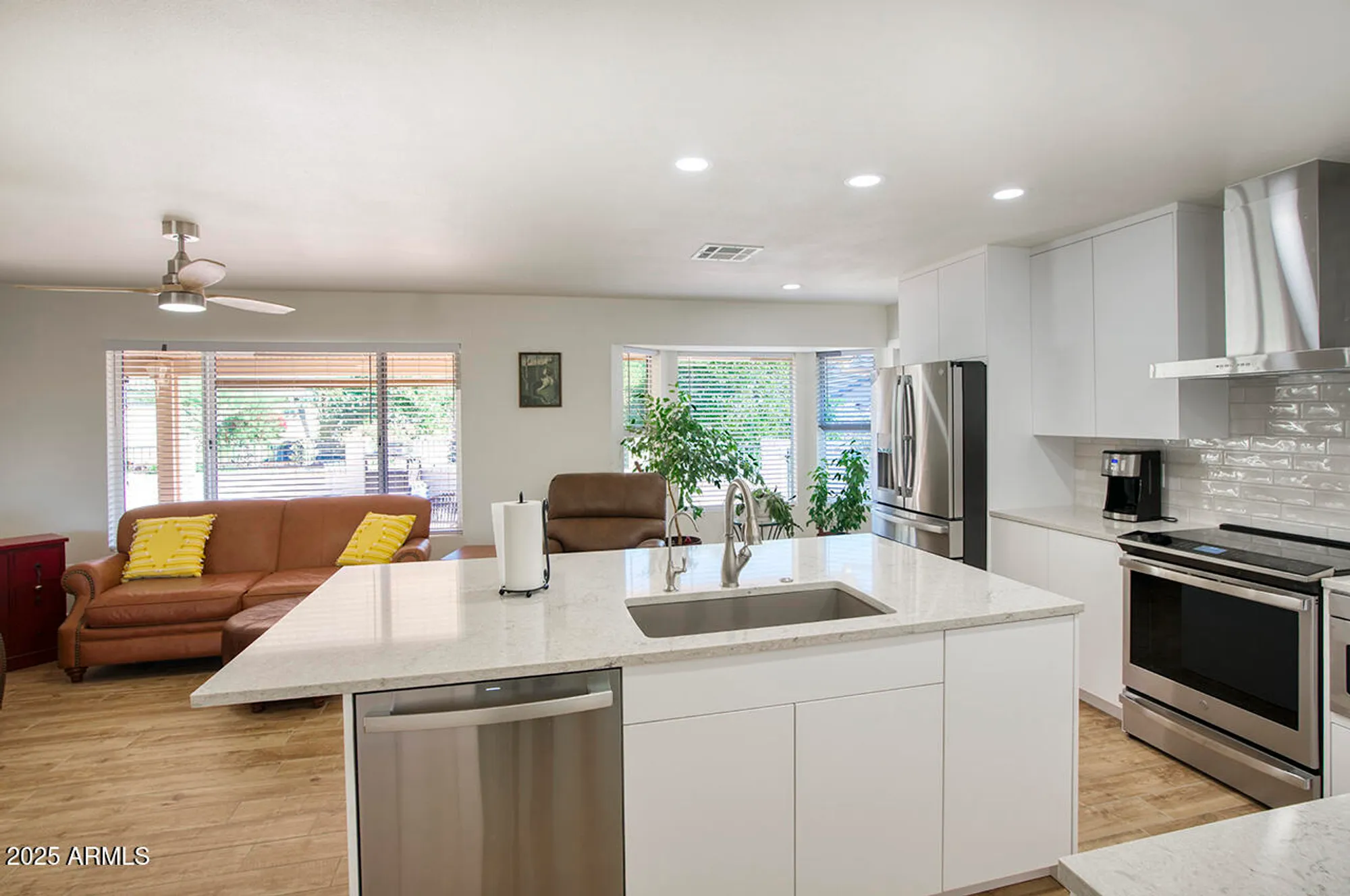 Property Slideshow image 10 of 26 | 21627 n 139th dr, Sun City West, AZ, 85375