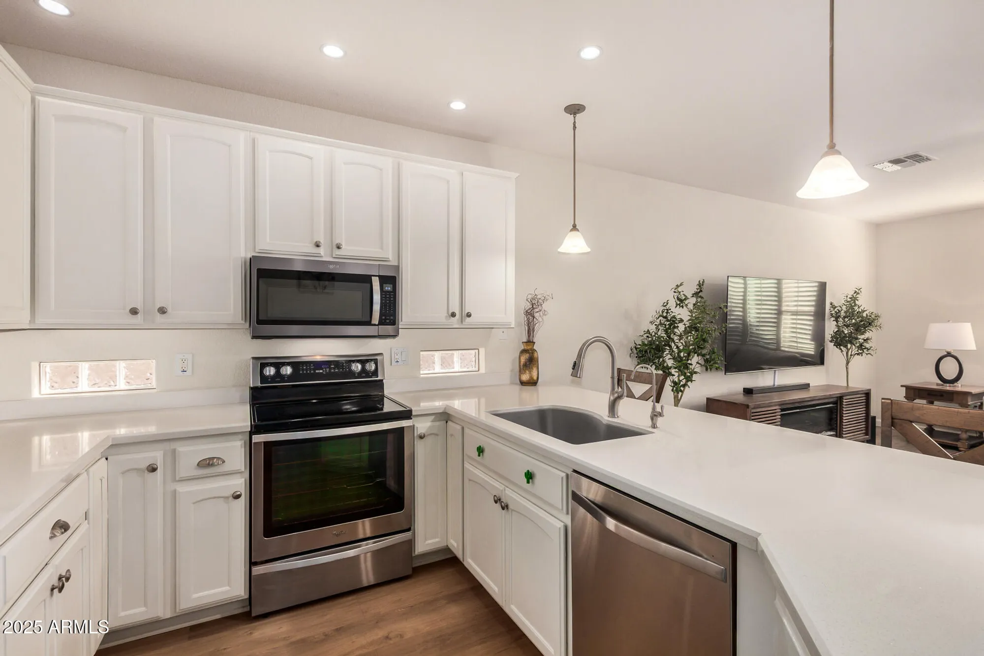 Property Slideshow image 10 of 32 | 10960 e monte ave unit 177, Mesa, AZ, 85209