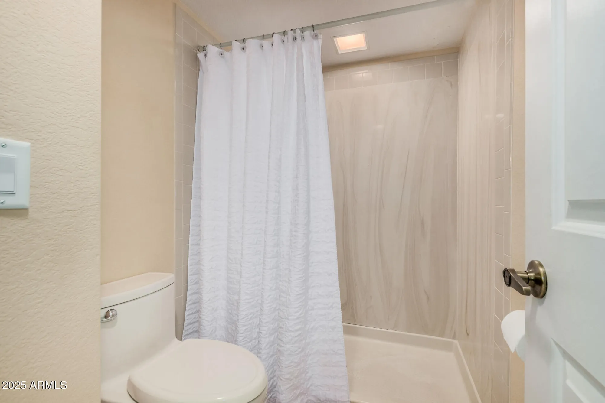 Property Slideshow image 14 of 28 | 19220 n 93rd ave, Peoria, AZ, 85382