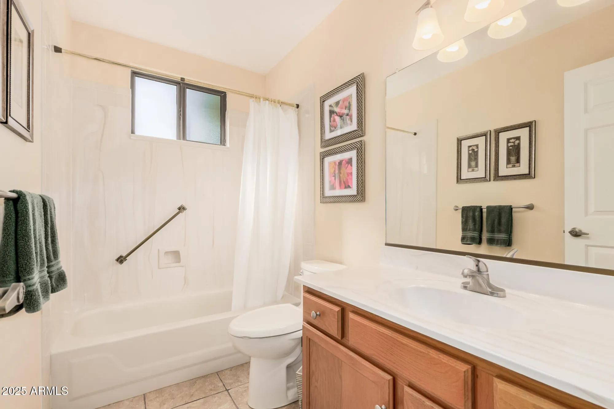 Property Slideshow image 17 of 28 | 19220 n 93rd ave, Peoria, AZ, 85382