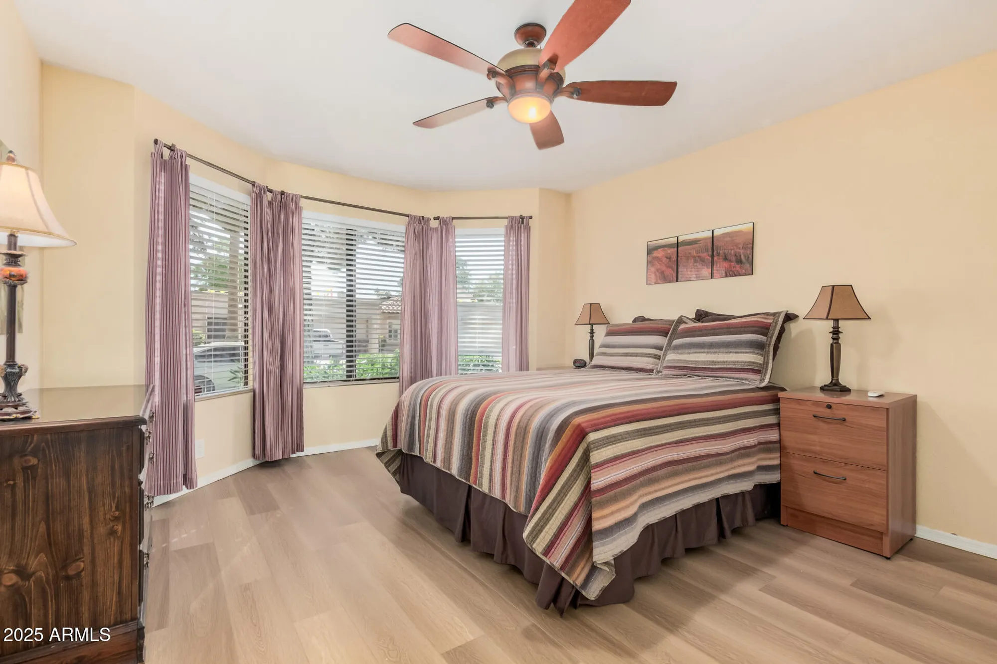 Property Slideshow image 16 of 28 | 19220 n 93rd ave, Peoria, AZ, 85382