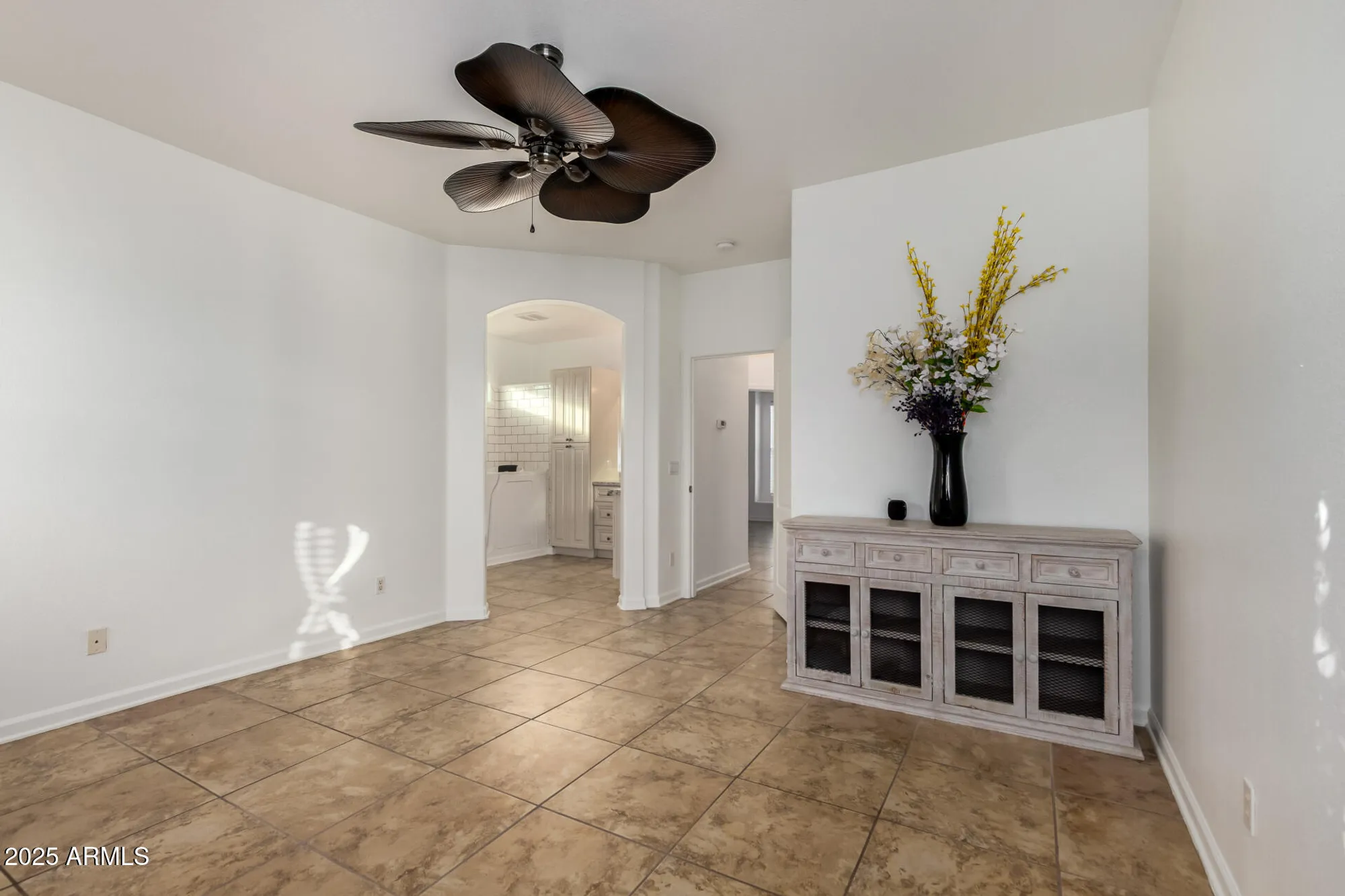 Property Slideshow image 16 of 47 | 1423 e peach tree dr, Chandler, AZ, 85249