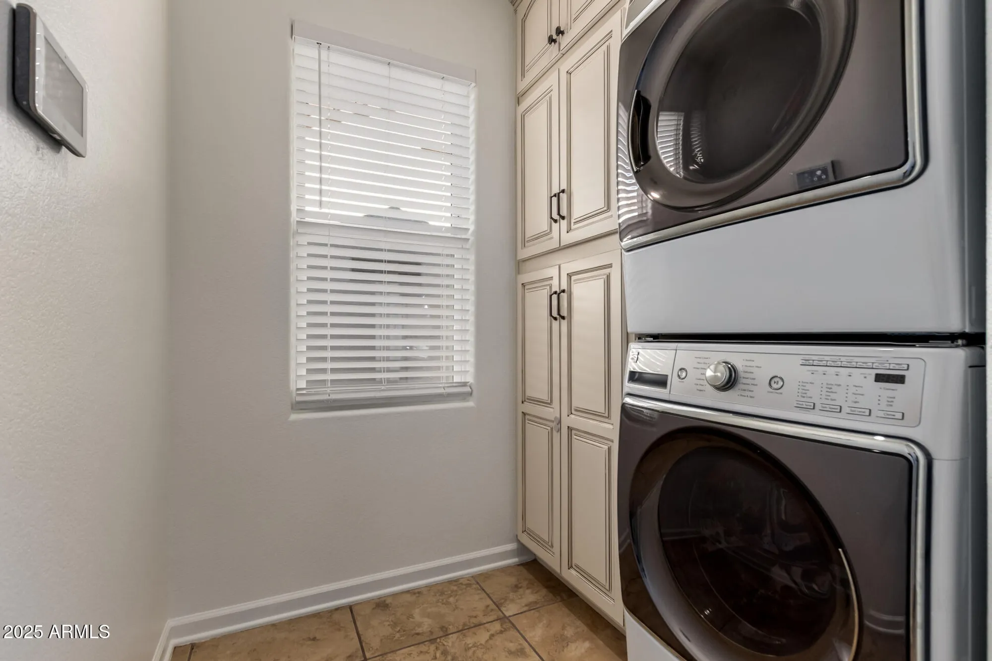 Property Slideshow image 25 of 47 | 1423 e peach tree dr, Chandler, AZ, 85249