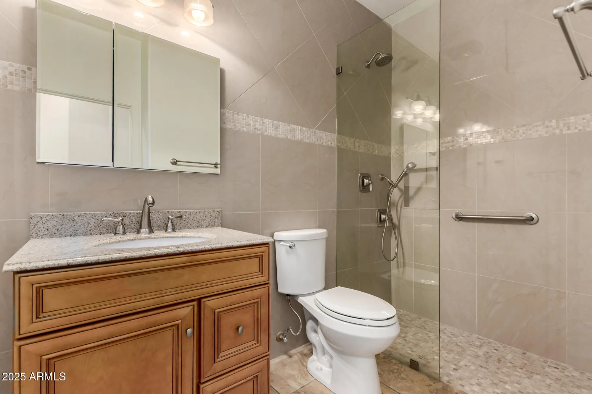 Property Slideshow image 24 of 47 | 1423 e peach tree dr, Chandler, AZ, 85249