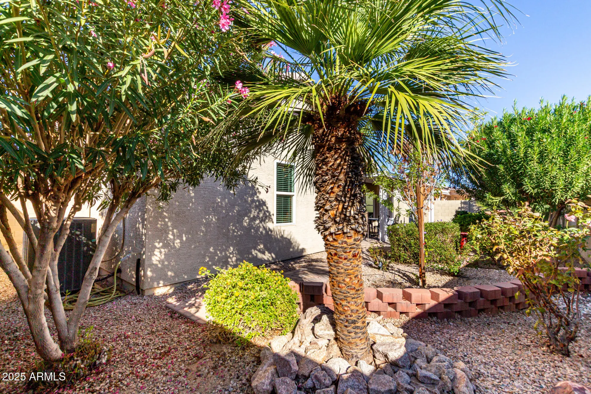 Property Slideshow image 32 of 47 | 1423 e peach tree dr, Chandler, AZ, 85249
