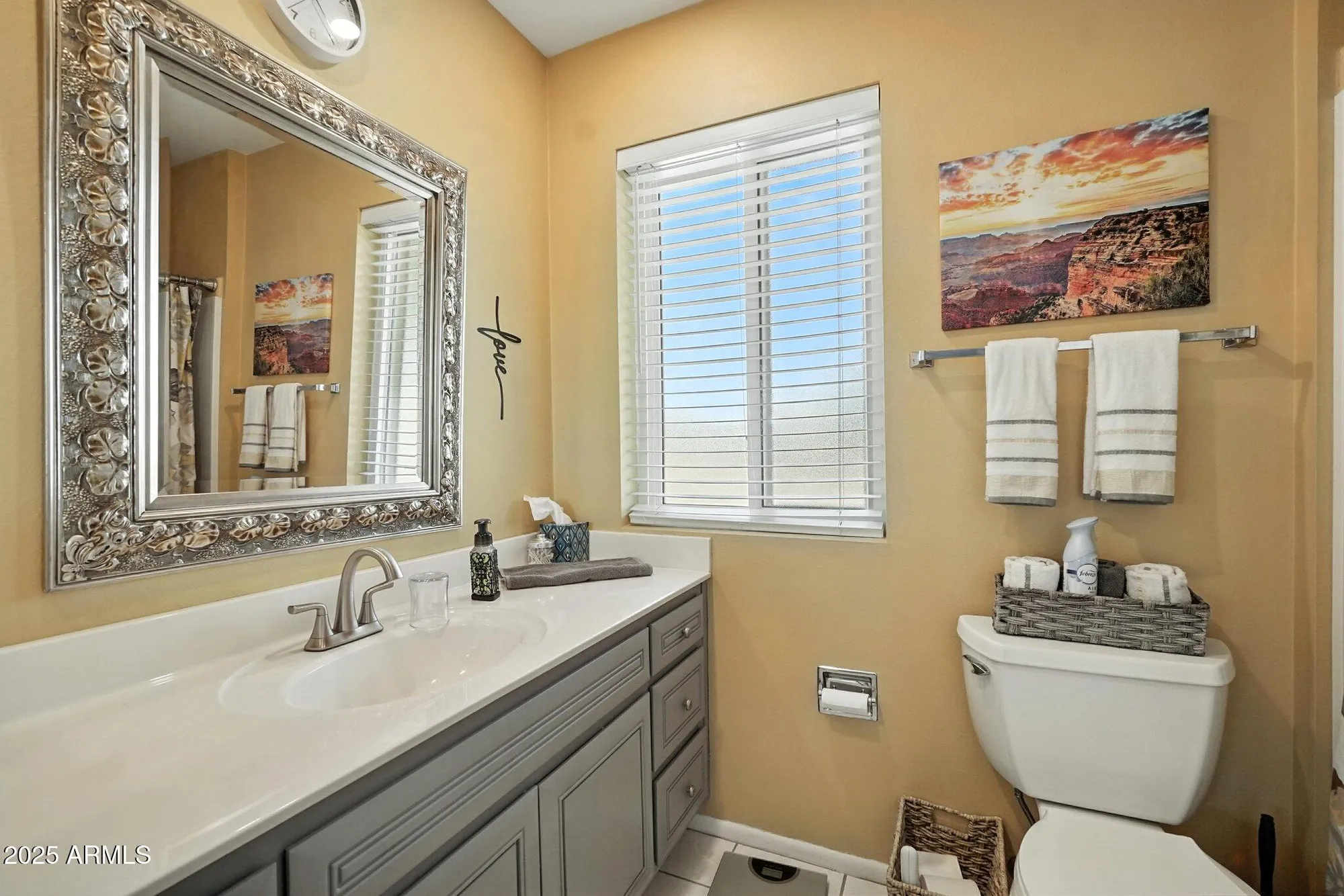 Property Slideshow image 16 of 25 | 10002 w deanne dr, Sun City, AZ, 85351