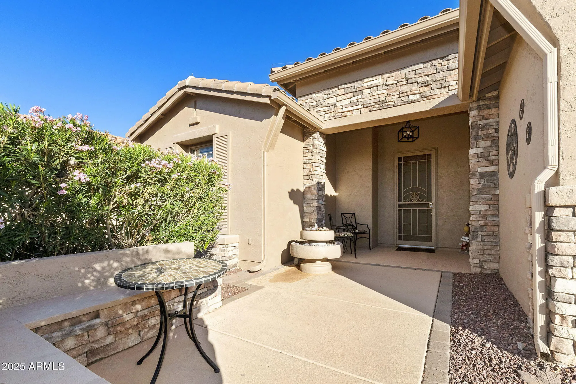 Property Slideshow image 7 of 57 | 9818 e coopers hawk dr, Sun Lakes, AZ, 85248
