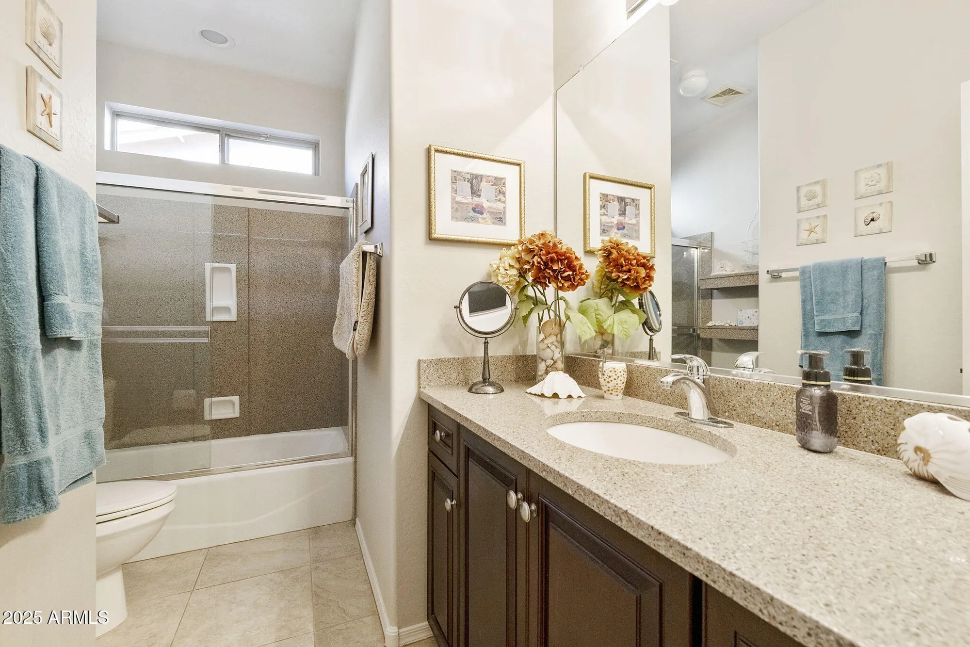 Property Slideshow image 18 of 57 | 9818 e coopers hawk dr, Sun Lakes, AZ, 85248