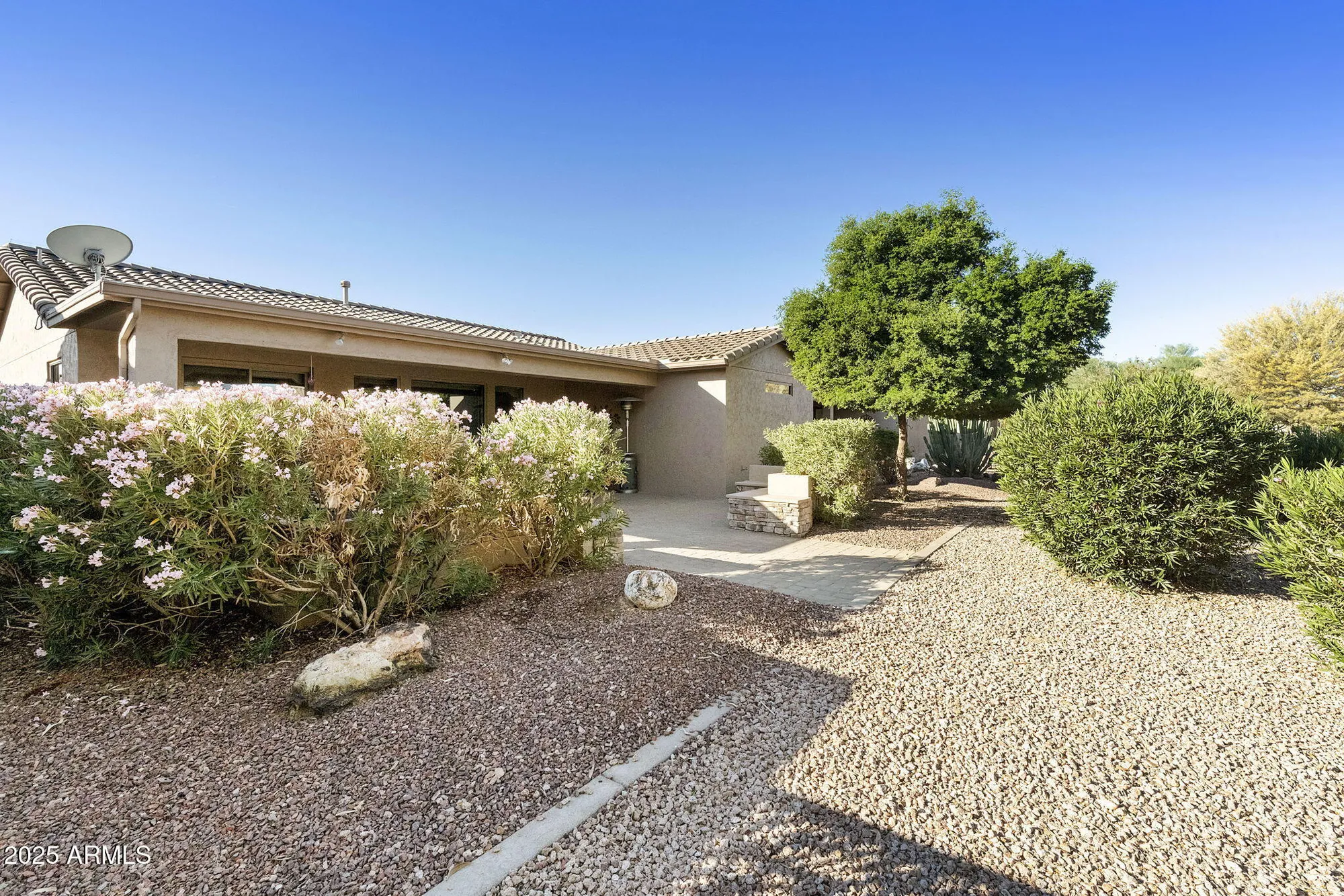 Property Slideshow image 4 of 57 | 9818 e coopers hawk dr, Sun Lakes, AZ, 85248