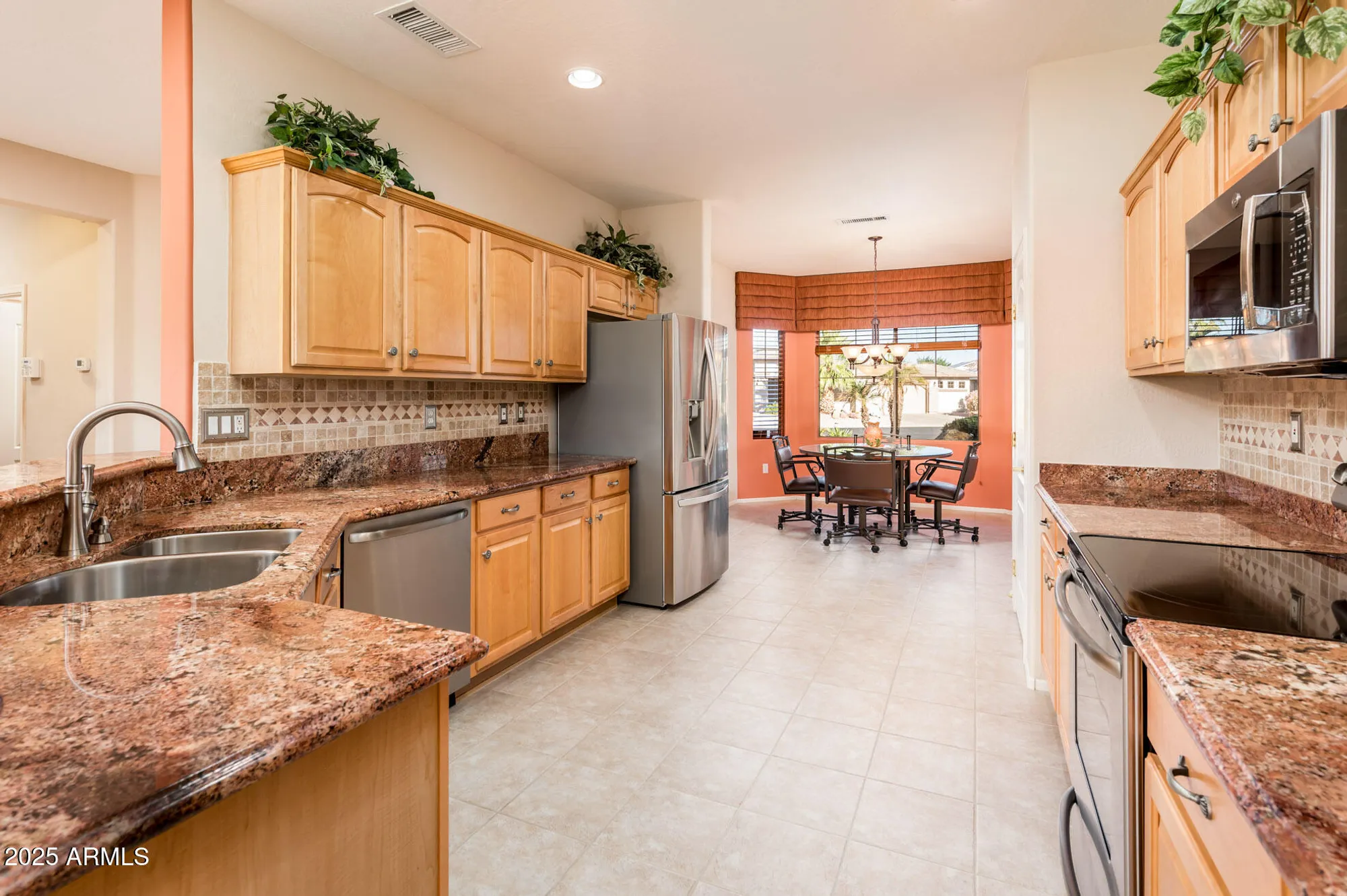 Property Slideshow image 13 of 41 | 17243 w imperial ln, Surprise, AZ, 85387