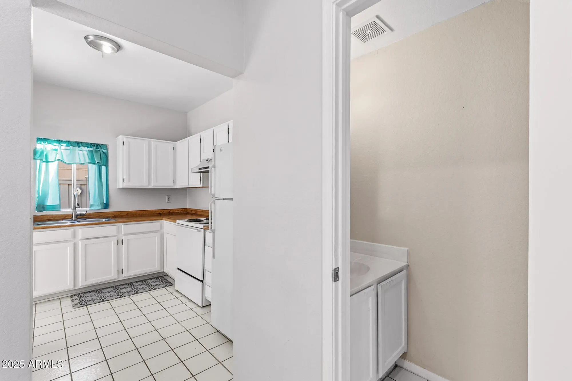Property Slideshow image 24 of 40 | 3411 w morrow dr unit 2, Phoenix, AZ, 85027