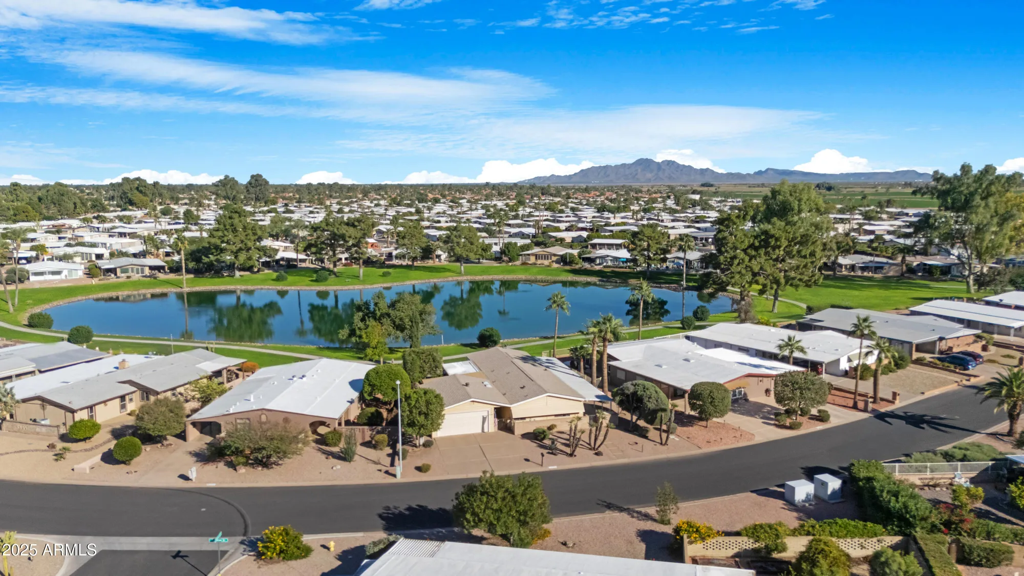 Property Slideshow image 38 of 44 | 26423 s lakeview dr, Sun Lakes, AZ, 85248