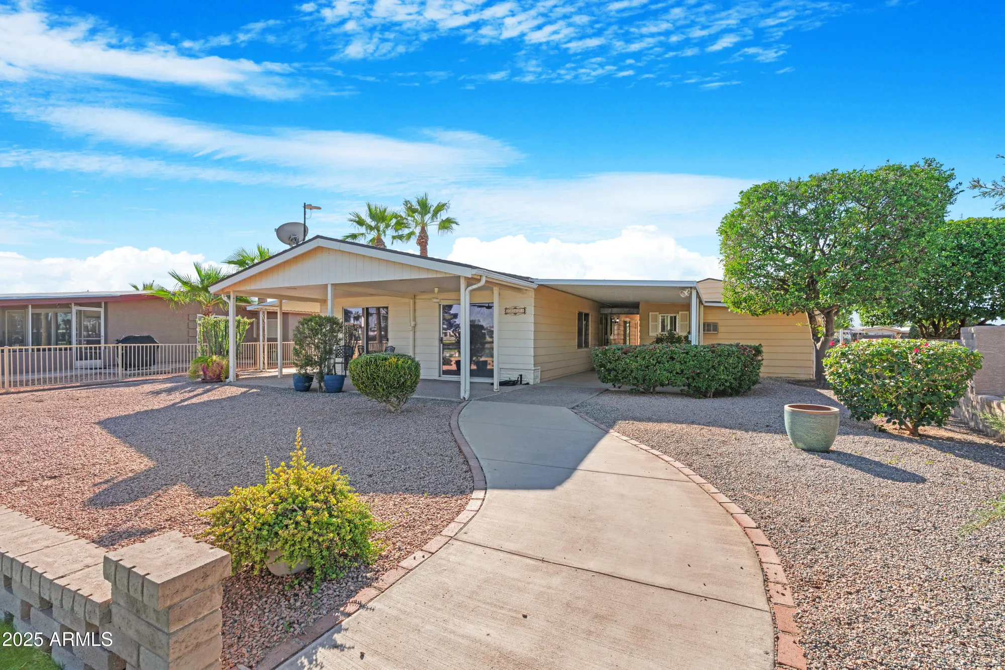 Property Slideshow image 33 of 44 | 26423 s lakeview dr, Sun Lakes, AZ, 85248