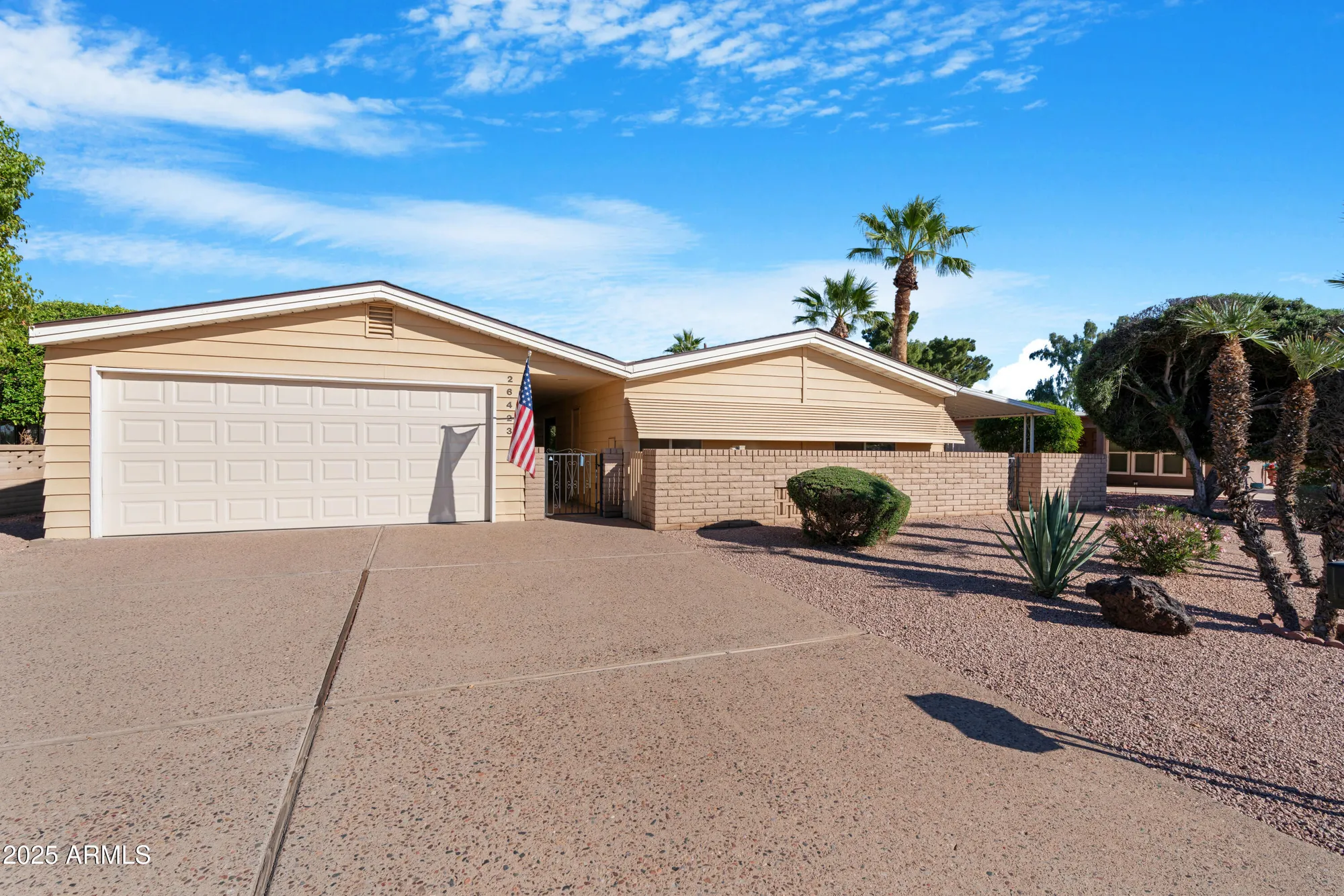 Property Slideshow image 5 of 44 | 26423 s lakeview dr, Sun Lakes, AZ, 85248
