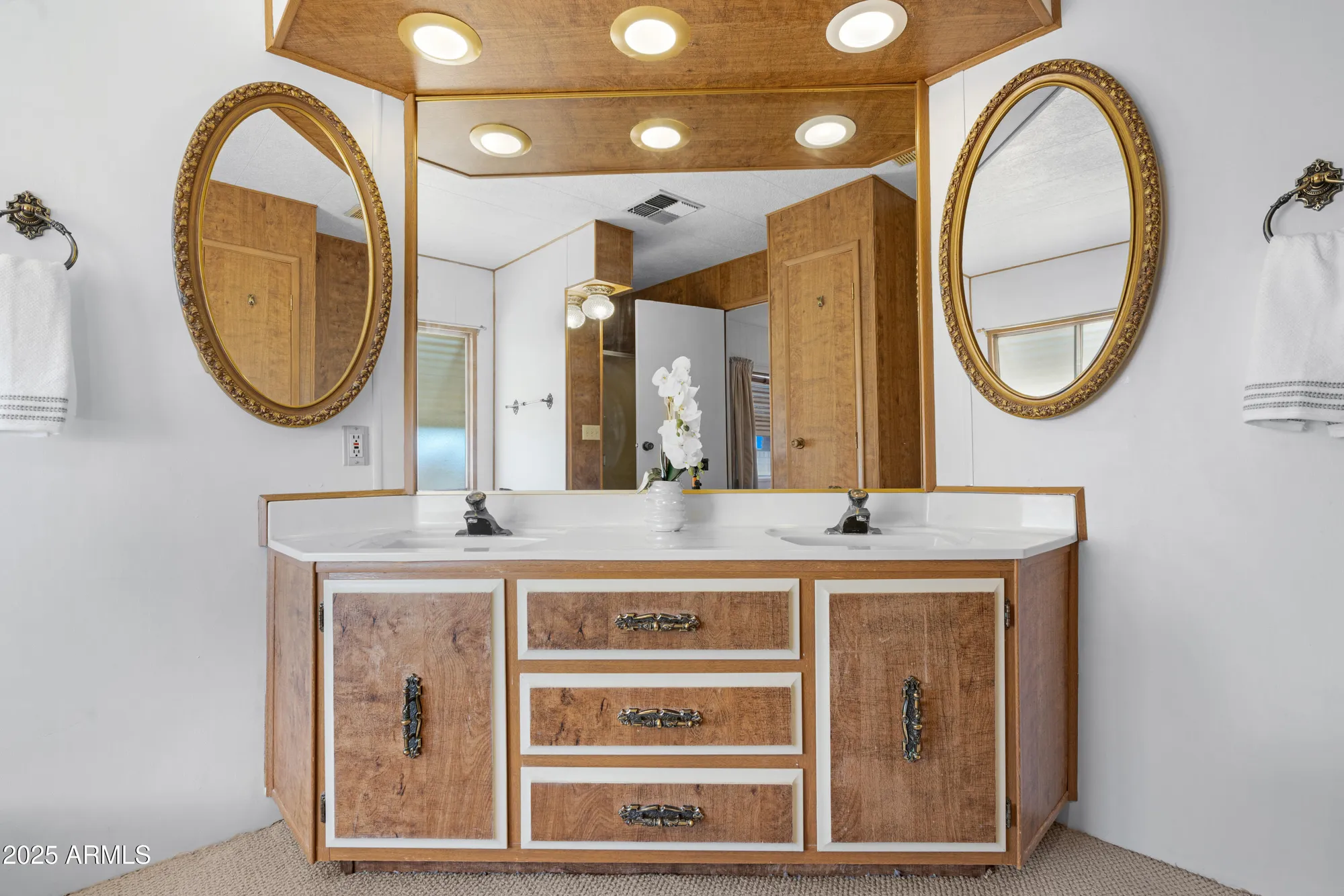 Property Slideshow image 24 of 44 | 26423 s lakeview dr, Sun Lakes, AZ, 85248