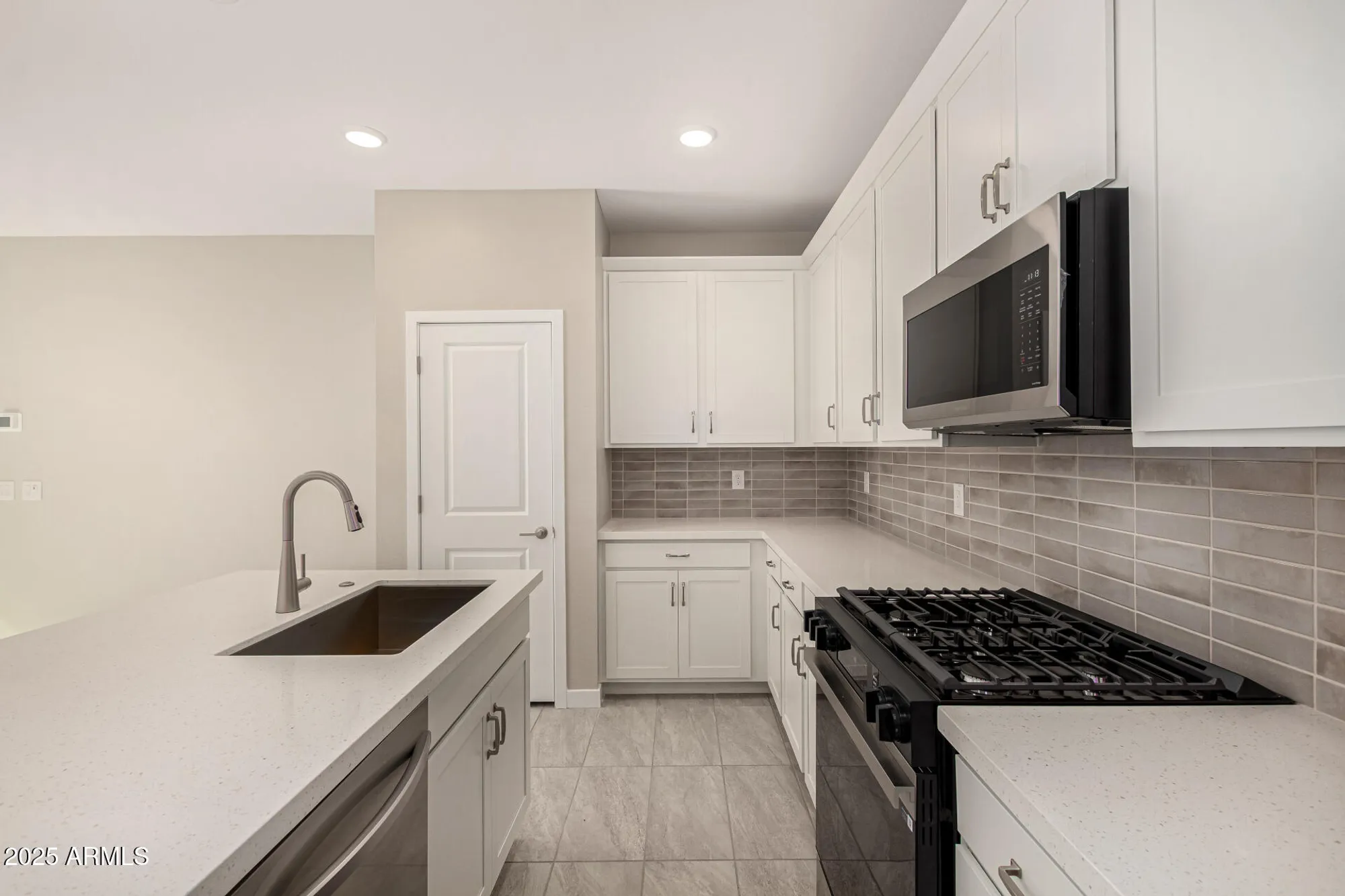 Property Slideshow image 11 of 26 | 5617 n 205th ln, Buckeye, AZ, 85396