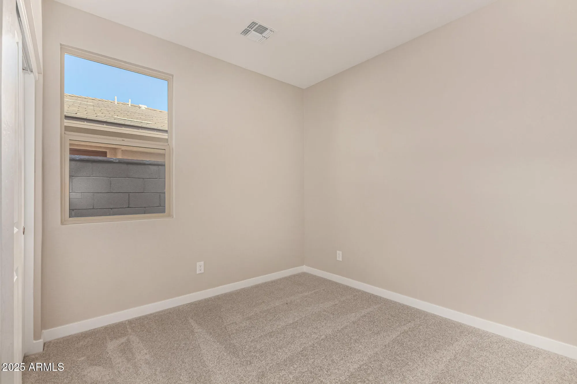 Property Slideshow image 19 of 26 | 5617 n 205th ln, Buckeye, AZ, 85396
