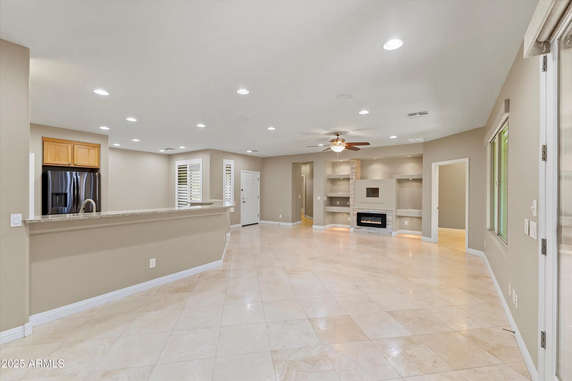 Property Slideshow image 12 of 39 | 27065 w tonto ln, Buckeye, AZ, 85396