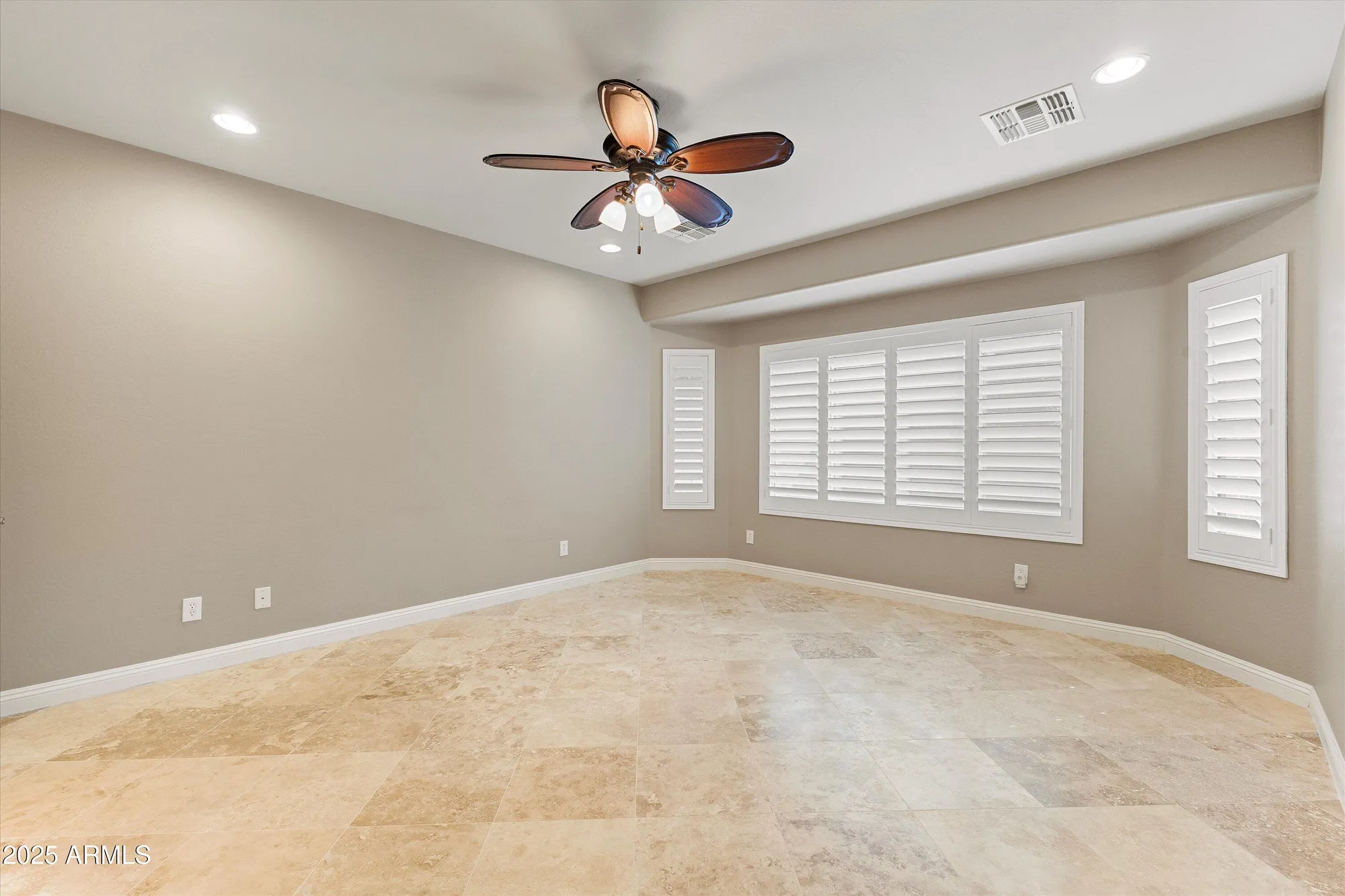 Property Slideshow image 21 of 39 | 27065 w tonto ln, Buckeye, AZ, 85396