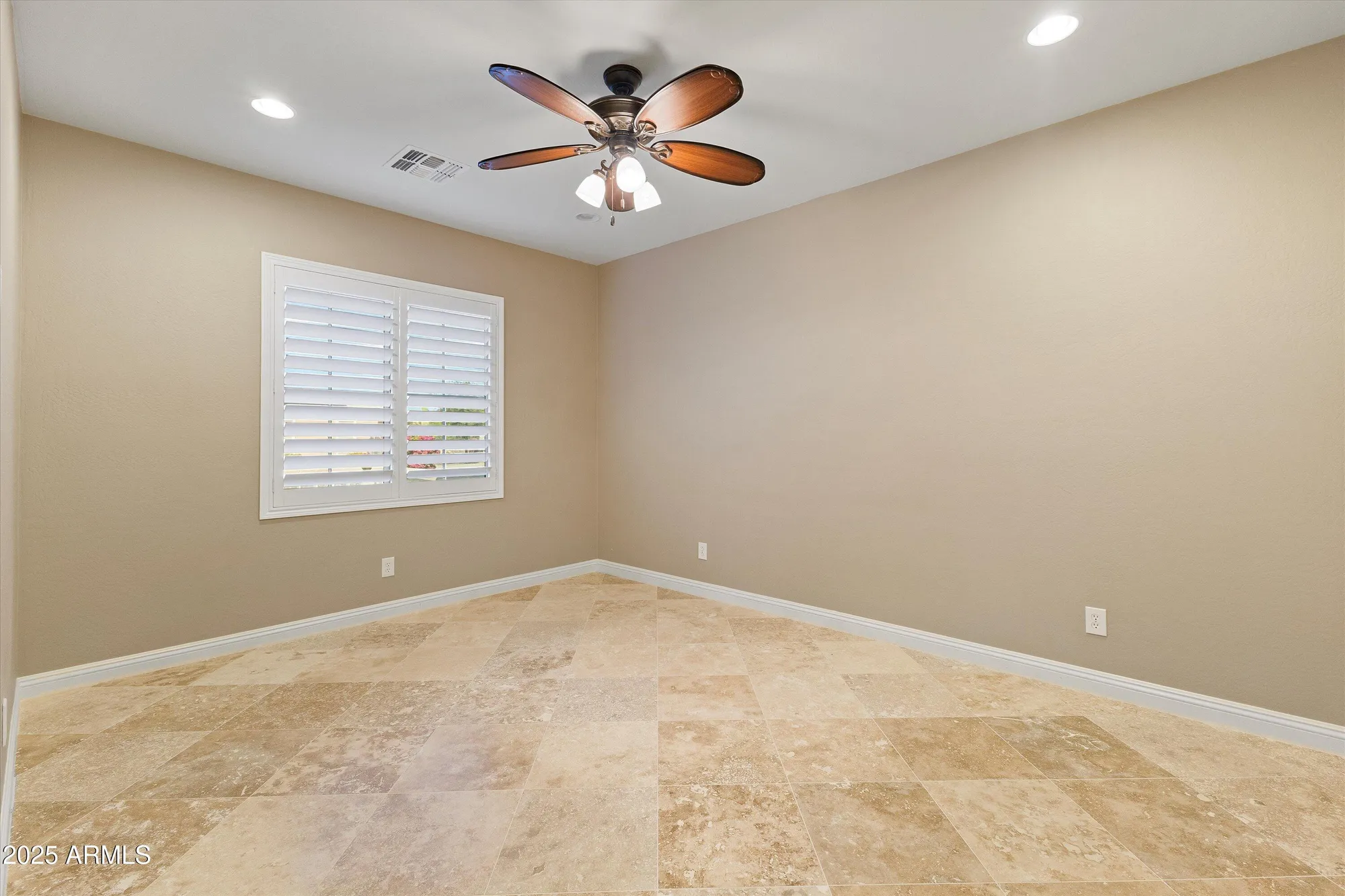 Property Slideshow image 28 of 39 | 27065 w tonto ln, Buckeye, AZ, 85396