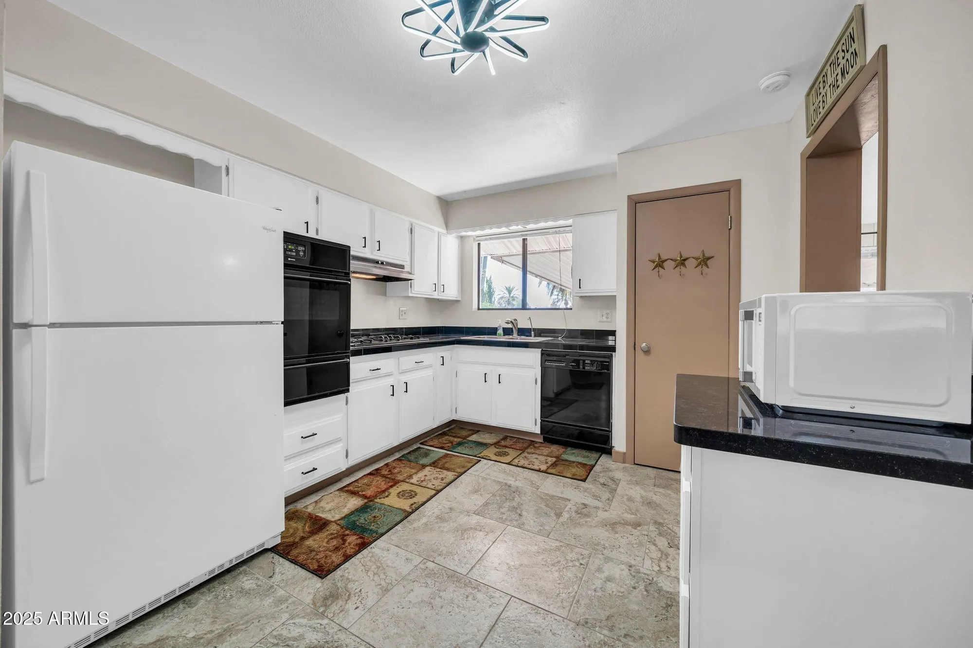 Property Slideshow image 5 of 37 | 10517 w cumberland dr, Sun City, AZ, 85351