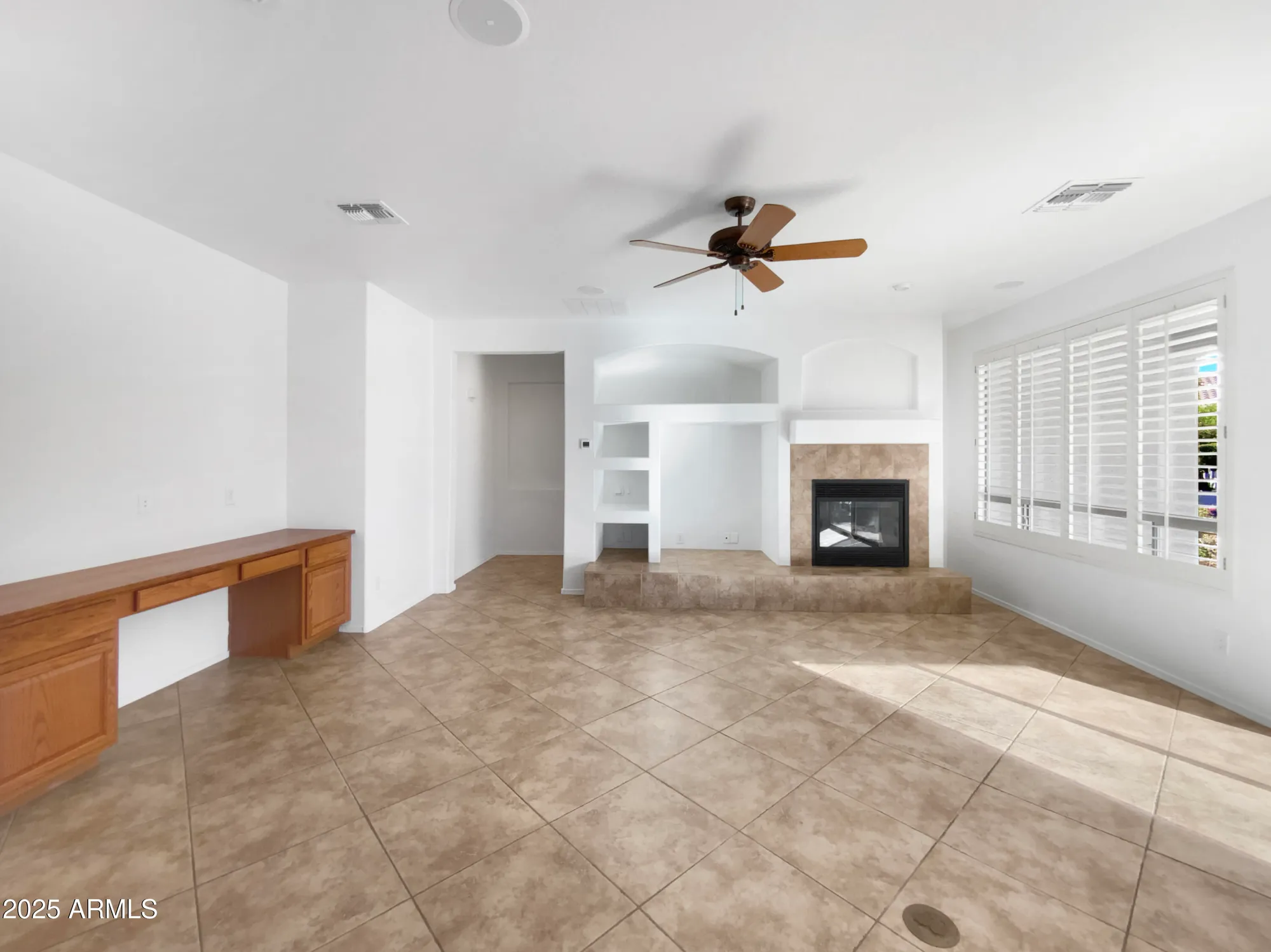 Property Slideshow image 4 of 24 | 42643 w constellation dr, Maricopa, AZ, 85138