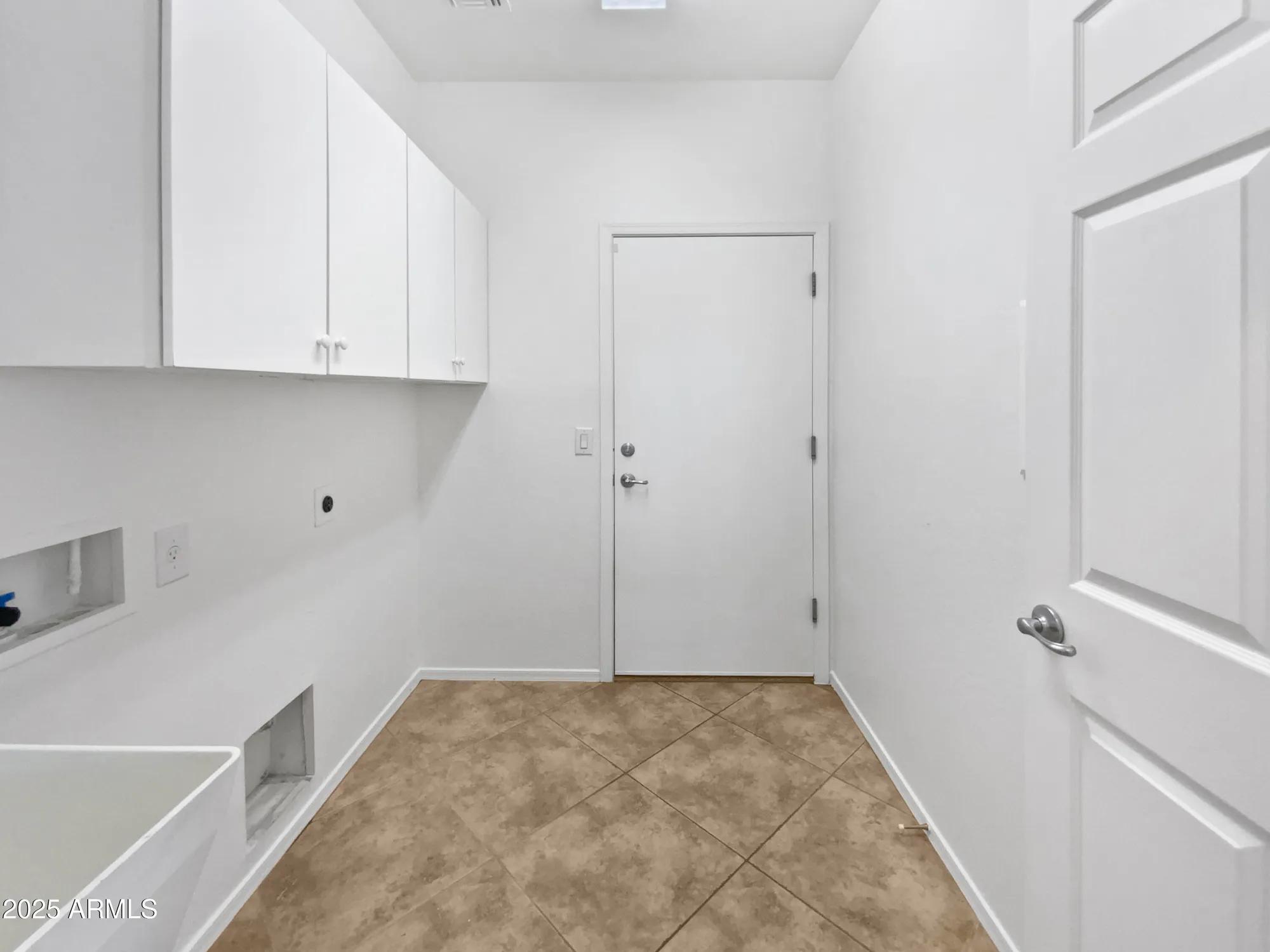 Property Slideshow image 16 of 24 | 42643 w constellation dr, Maricopa, AZ, 85138