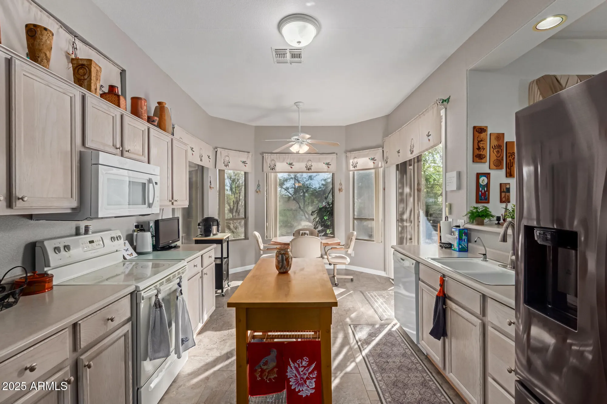 Property Slideshow image 11 of 35 | 7205 e palo brea dr, Gold Canyon, AZ, 85118