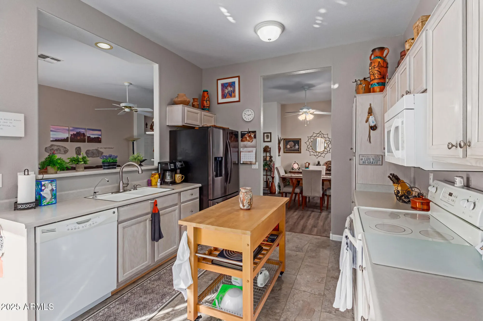 Property Slideshow image 12 of 35 | 7205 e palo brea dr, Gold Canyon, AZ, 85118