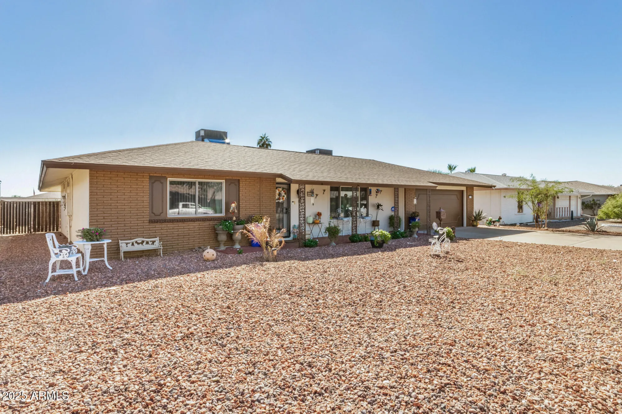 Property Slideshow image 4 of 32 | 9433 w greenway rd, Sun City, AZ, 85351