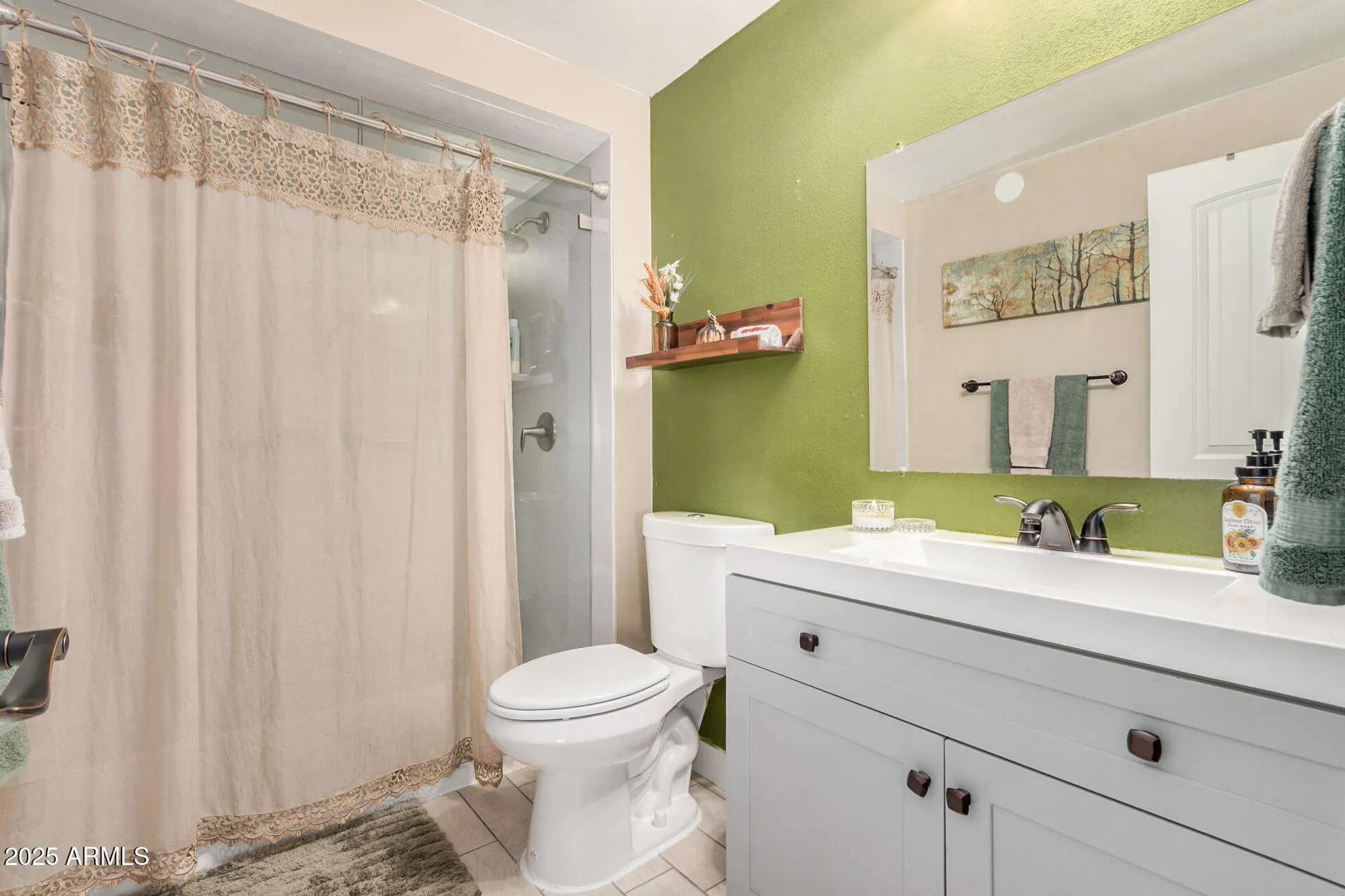 Property Slideshow image 26 of 32 | 9433 w greenway rd, Sun City, AZ, 85351