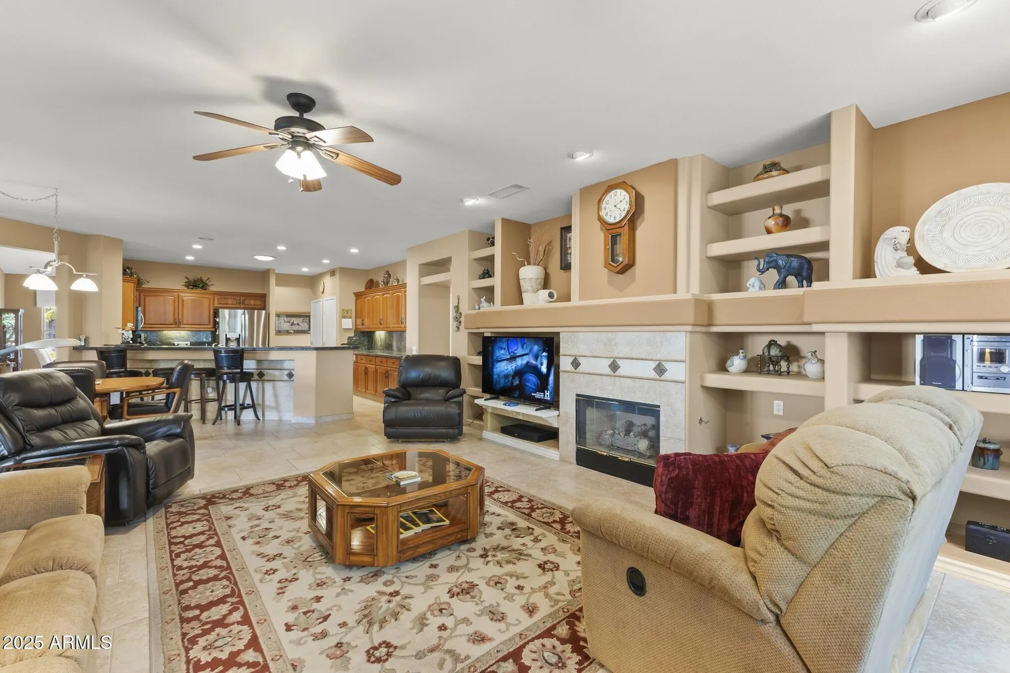 Property Slideshow image 12 of 57 | 16246 w scarlet canyon dr, Surprise, AZ, 85374