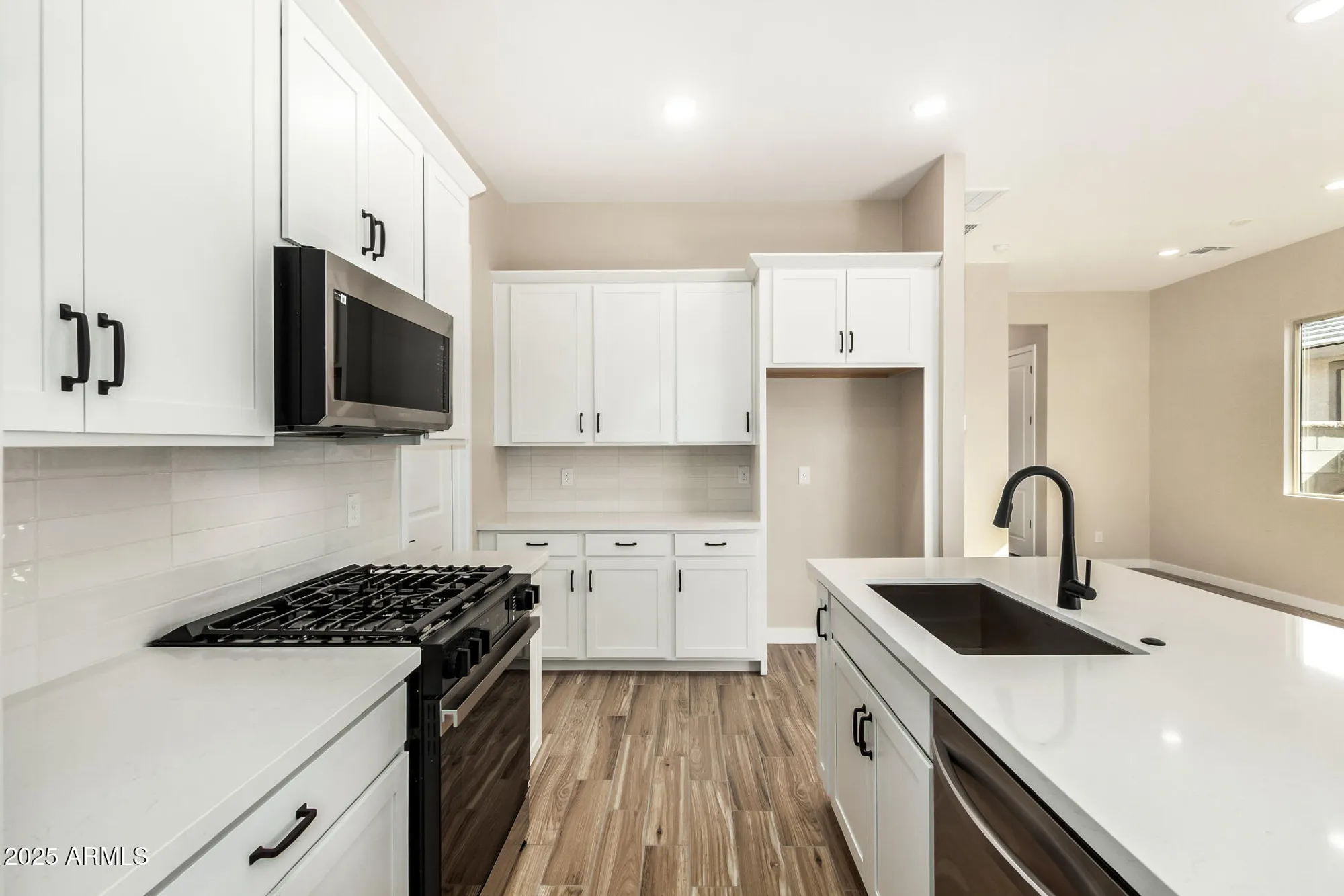 Property Slideshow image 12 of 29 | 5590 n 205th ln, Buckeye, AZ, 85396