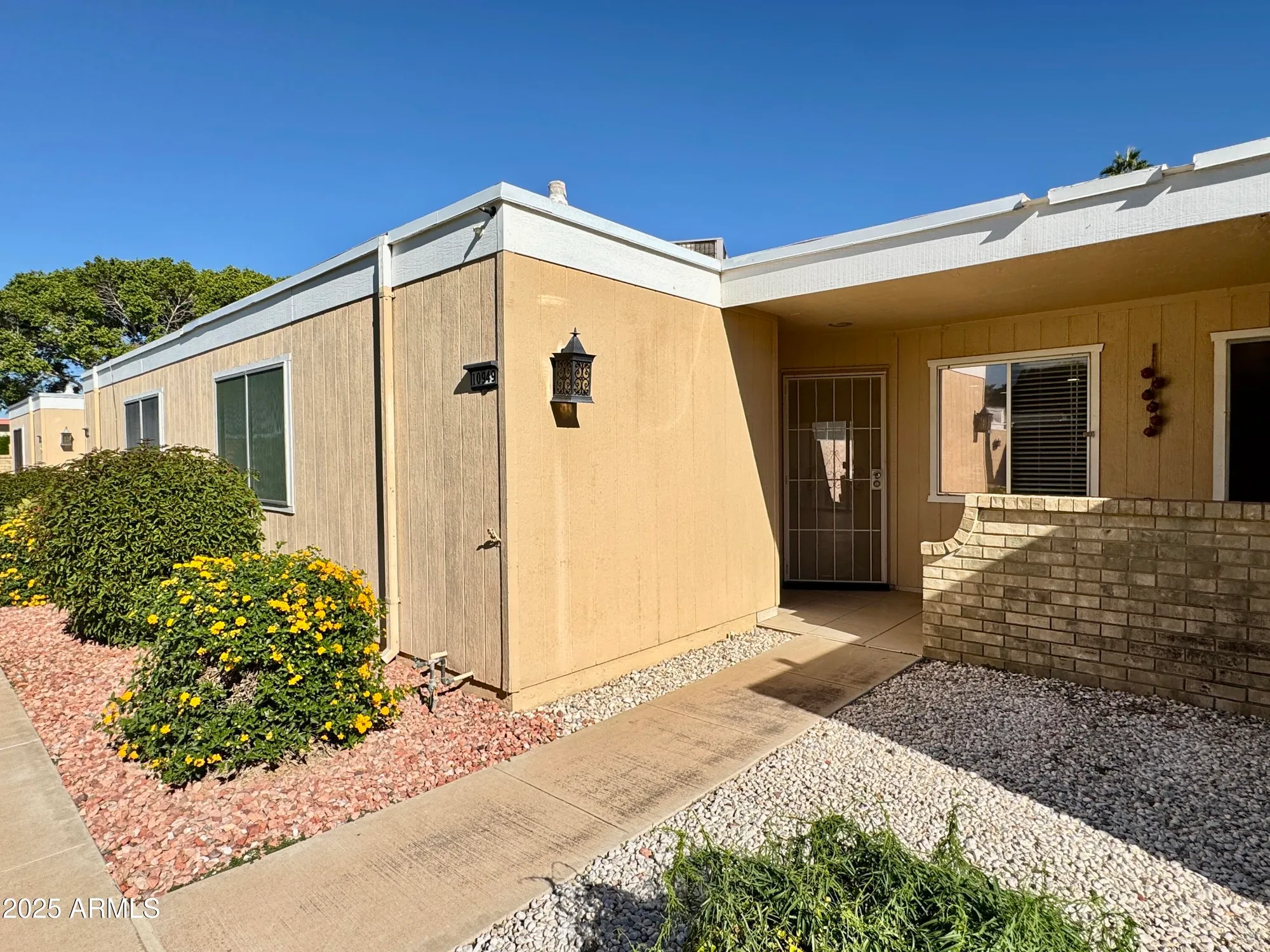 Property Slideshow image 7 of 9 | 10949 w coggins dr, Sun City, AZ, 85351