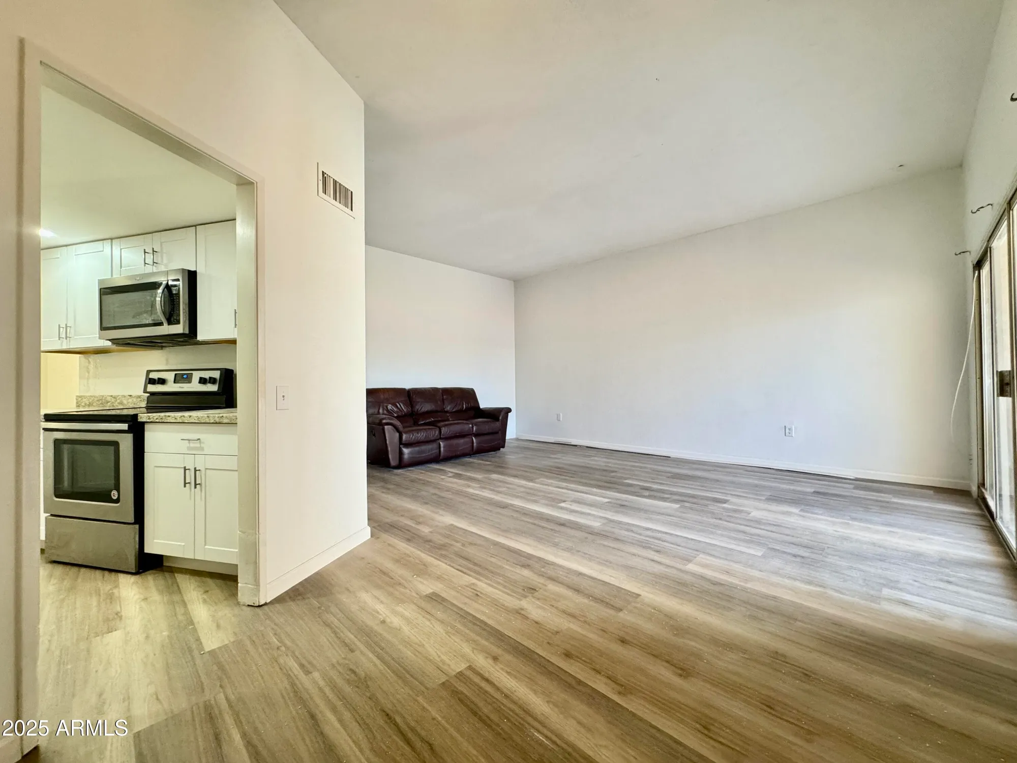 Property Slideshow image 3 of 9 | 10949 w coggins dr, Sun City, AZ, 85351