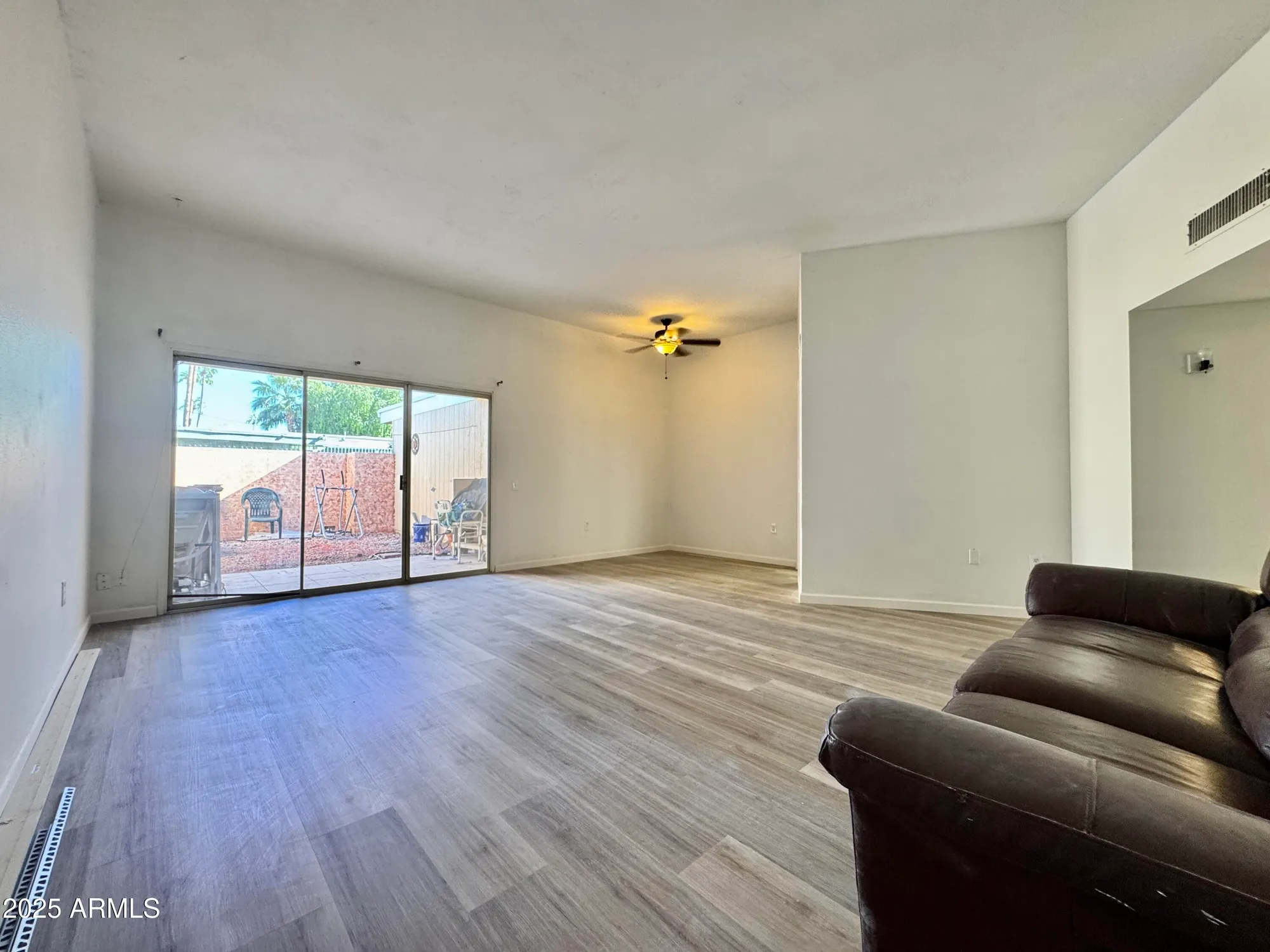 Property Slideshow image 4 of 9 | 10949 w coggins dr, Sun City, AZ, 85351