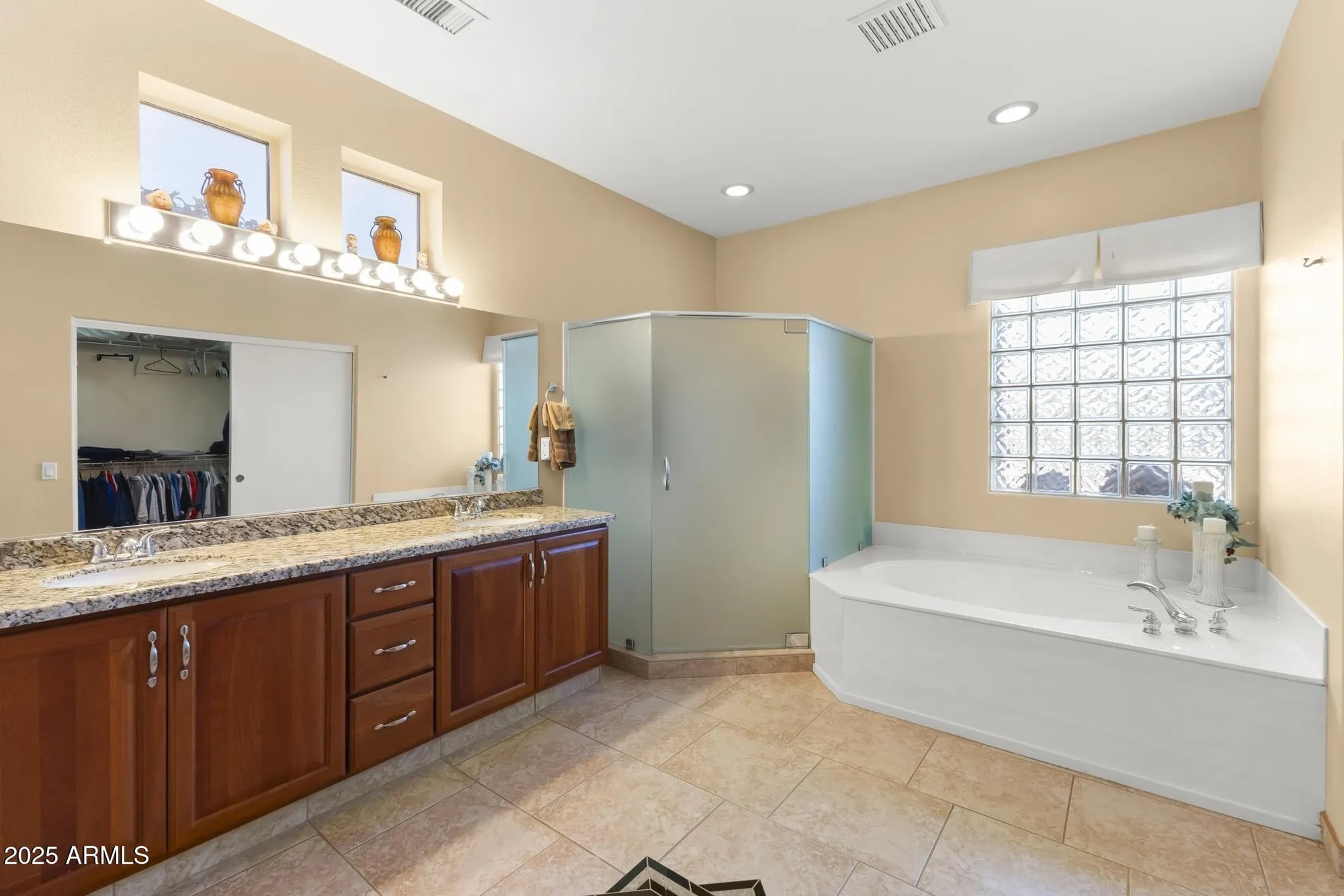 Property Slideshow image 22 of 57 | 16246 w scarlet canyon dr, Surprise, AZ, 85374