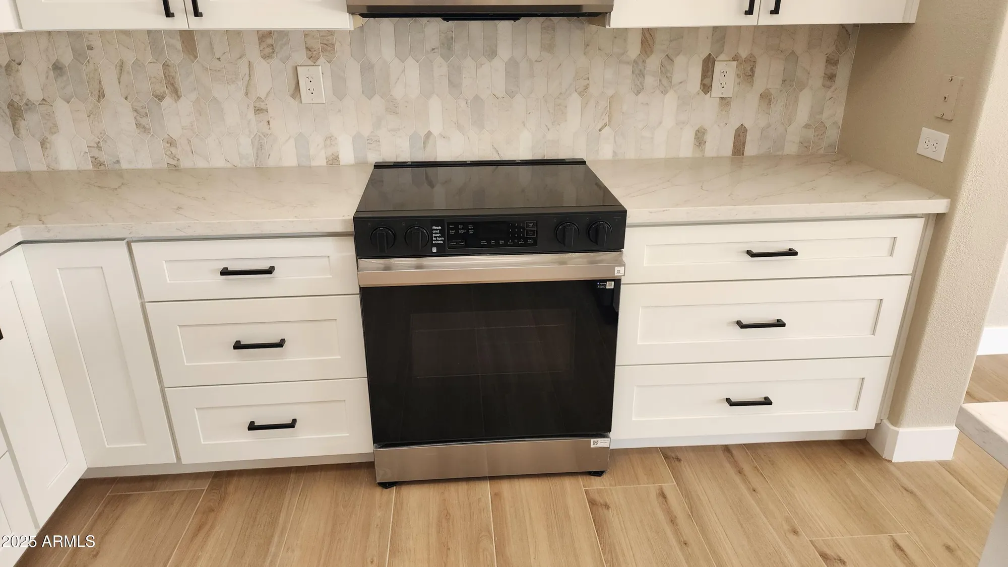 Property Slideshow image 6 of 42 | 15313 w pantano dr, Surprise, AZ, 85374