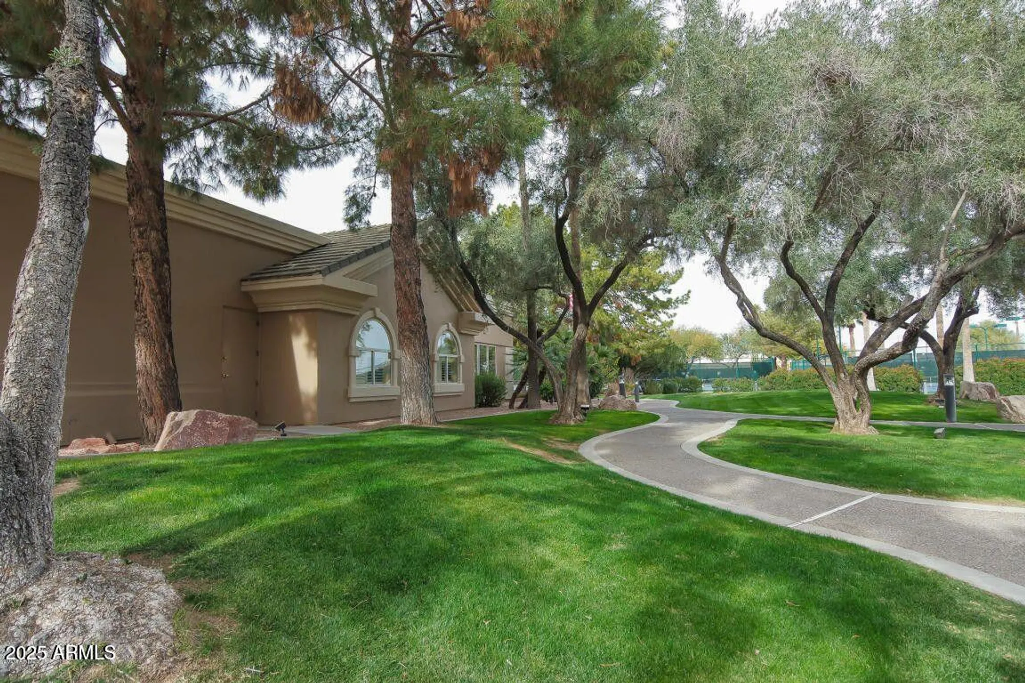 Property Slideshow image 47 of 109 | 24402 s agate dr, Sun Lakes, AZ, 85248