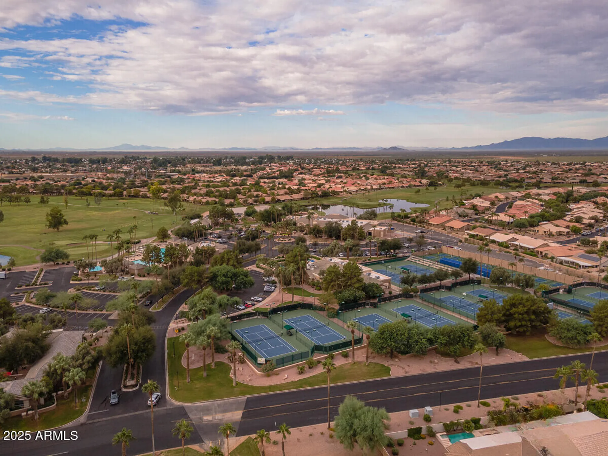 Property Slideshow image 53 of 109 | 24402 s agate dr, Sun Lakes, AZ, 85248