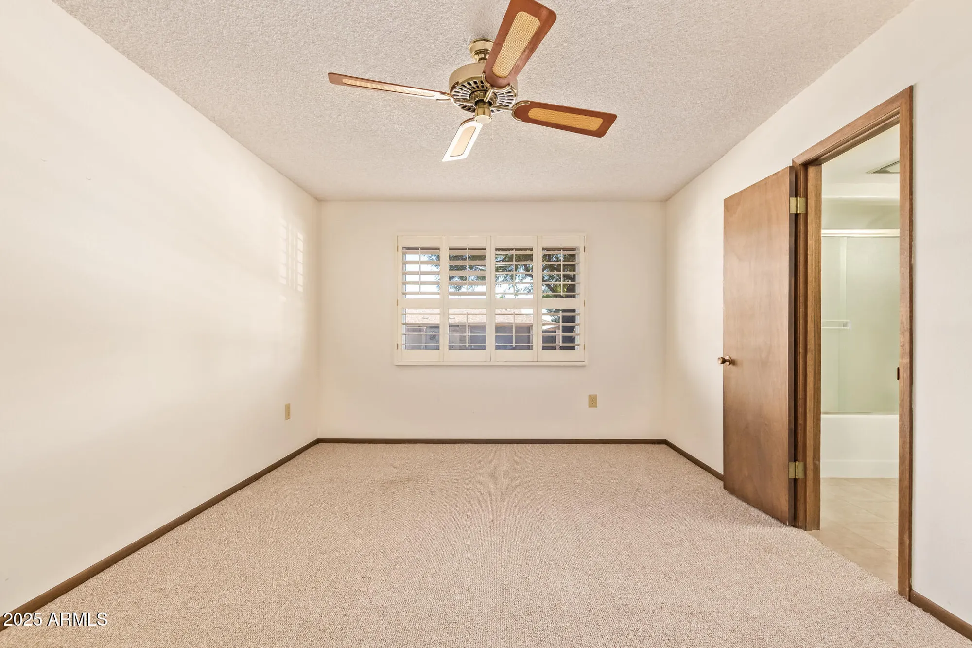 Property Slideshow image 20 of 33 | 17402 n lindgren ave, Sun City, AZ, 85373