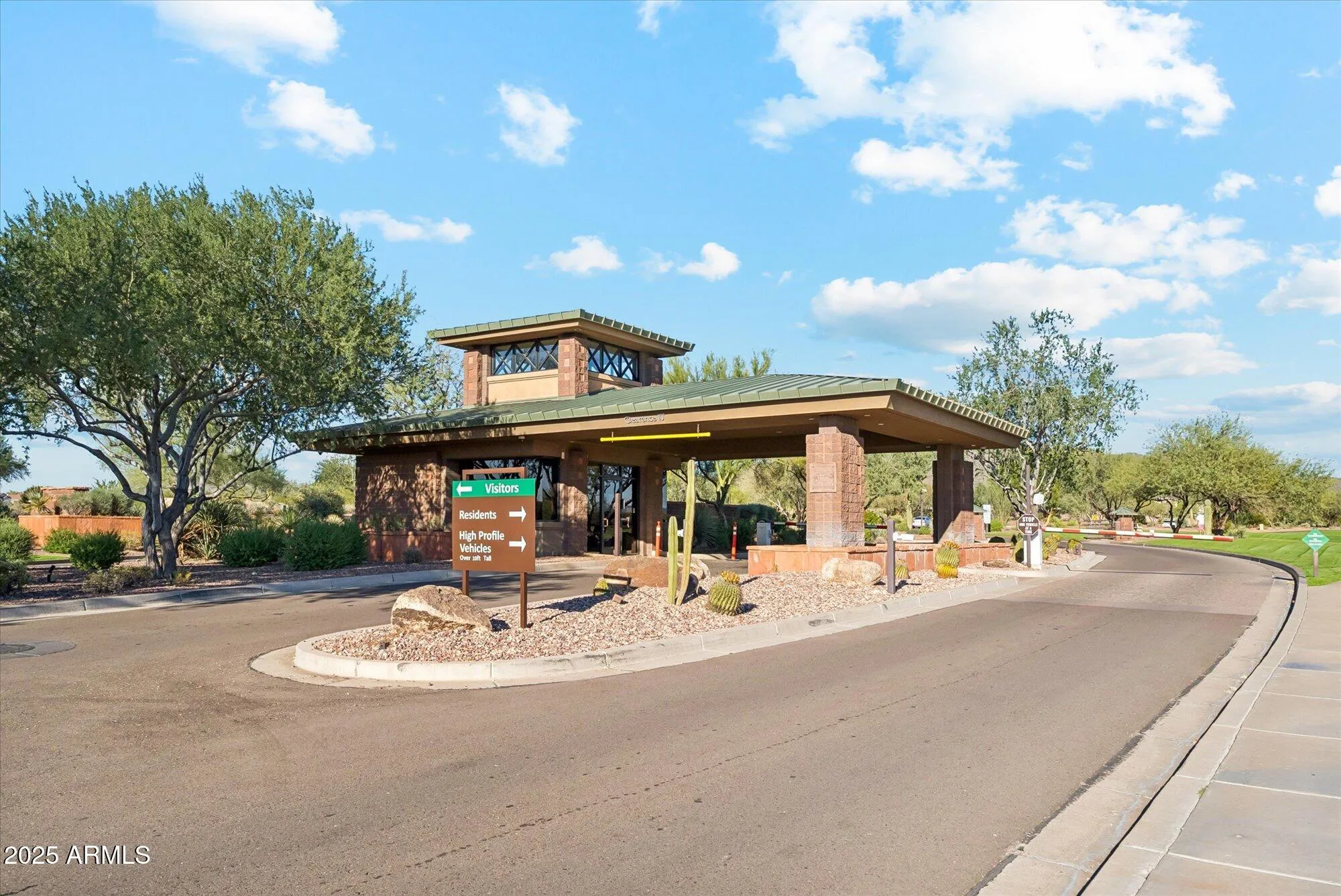 Property Slideshow image 28 of 36 | 41606 n emerald lake dr, Anthem, AZ, 85086